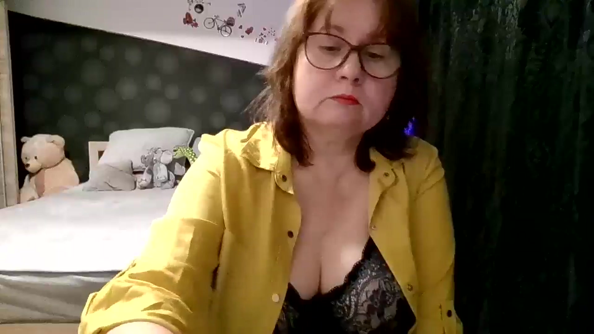 Gallery image thumbnail from autumnlove's myfreecams stream on, 10/21/2025, 15:29 image 17 of 20