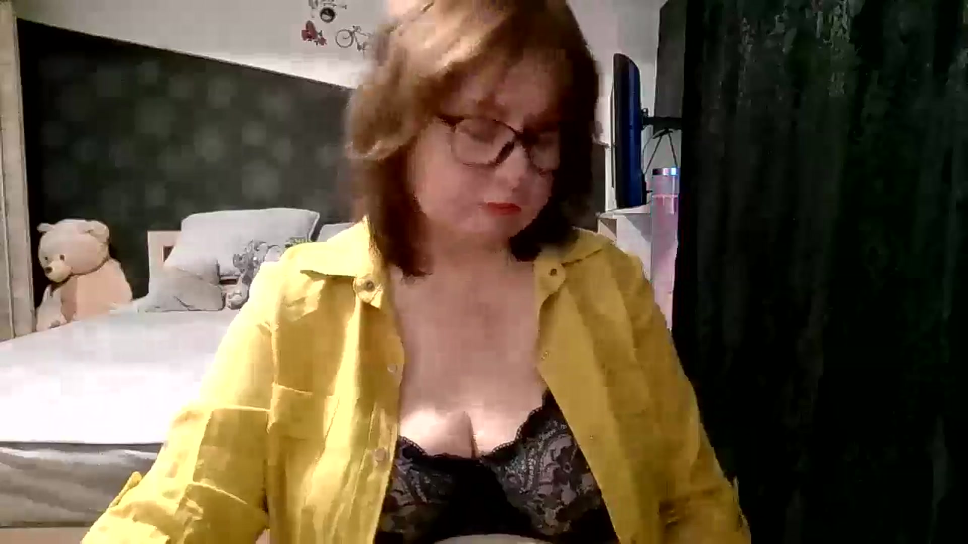 Gallery image thumbnail from autumnlove's myfreecams stream on, 10/21/2025, 15:29 image 13 of 20