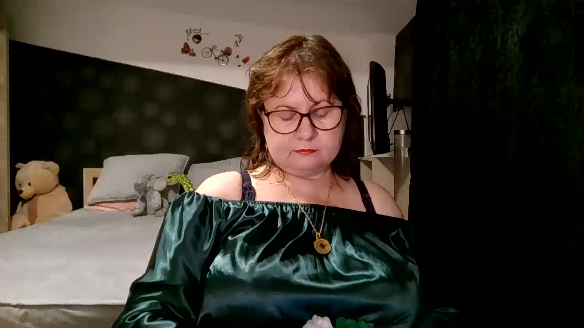 Gallery image thumbnail from autumnlove's myfreecams stream on, 10/23/2025, 22:17 image 9 of 20