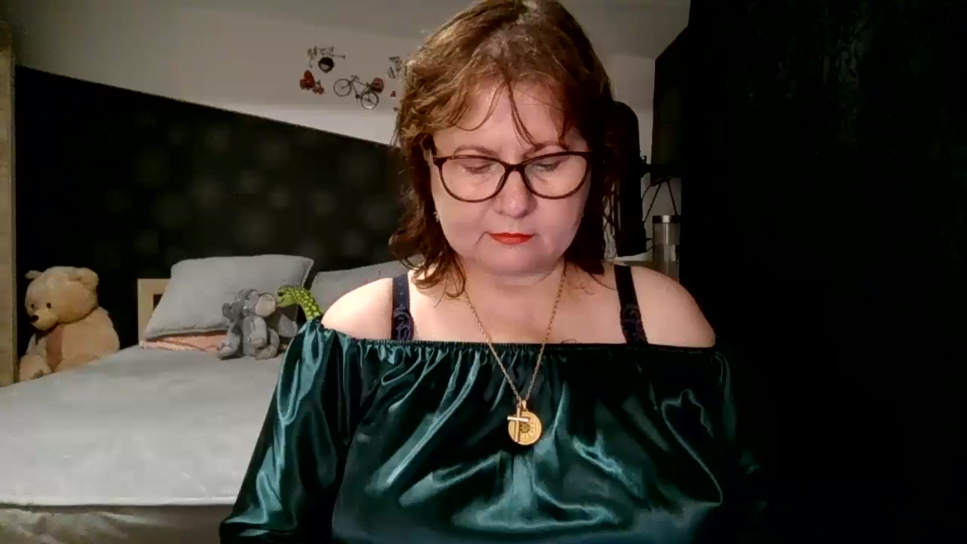 Gallery image thumbnail from autumnlove's myfreecams stream on, 10/23/2025, 22:17 image 14 of 20