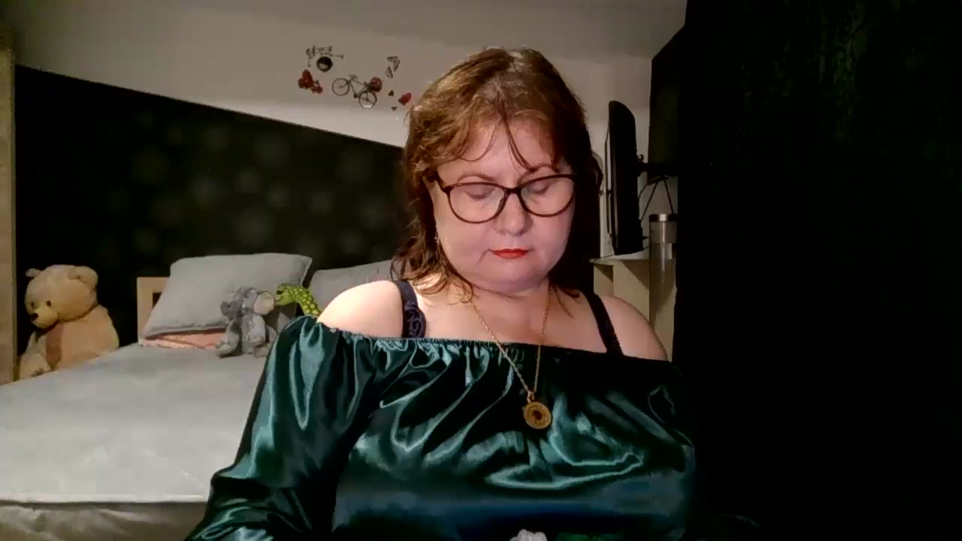 Gallery image thumbnail from autumnlove's myfreecams stream on, 10/23/2025, 22:17 image 8 of 20