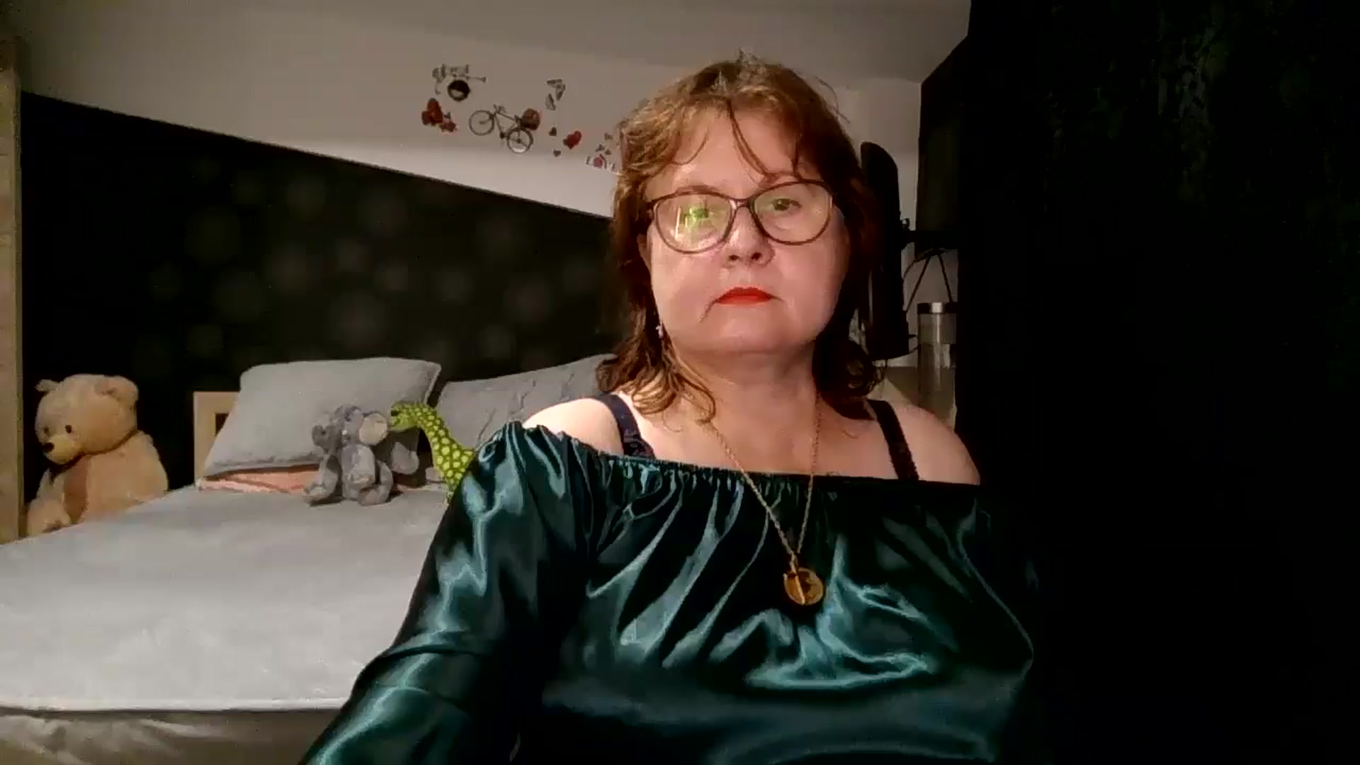 Gallery image thumbnail from autumnlove's myfreecams stream on, 10/23/2025, 22:17 image 19 of 20