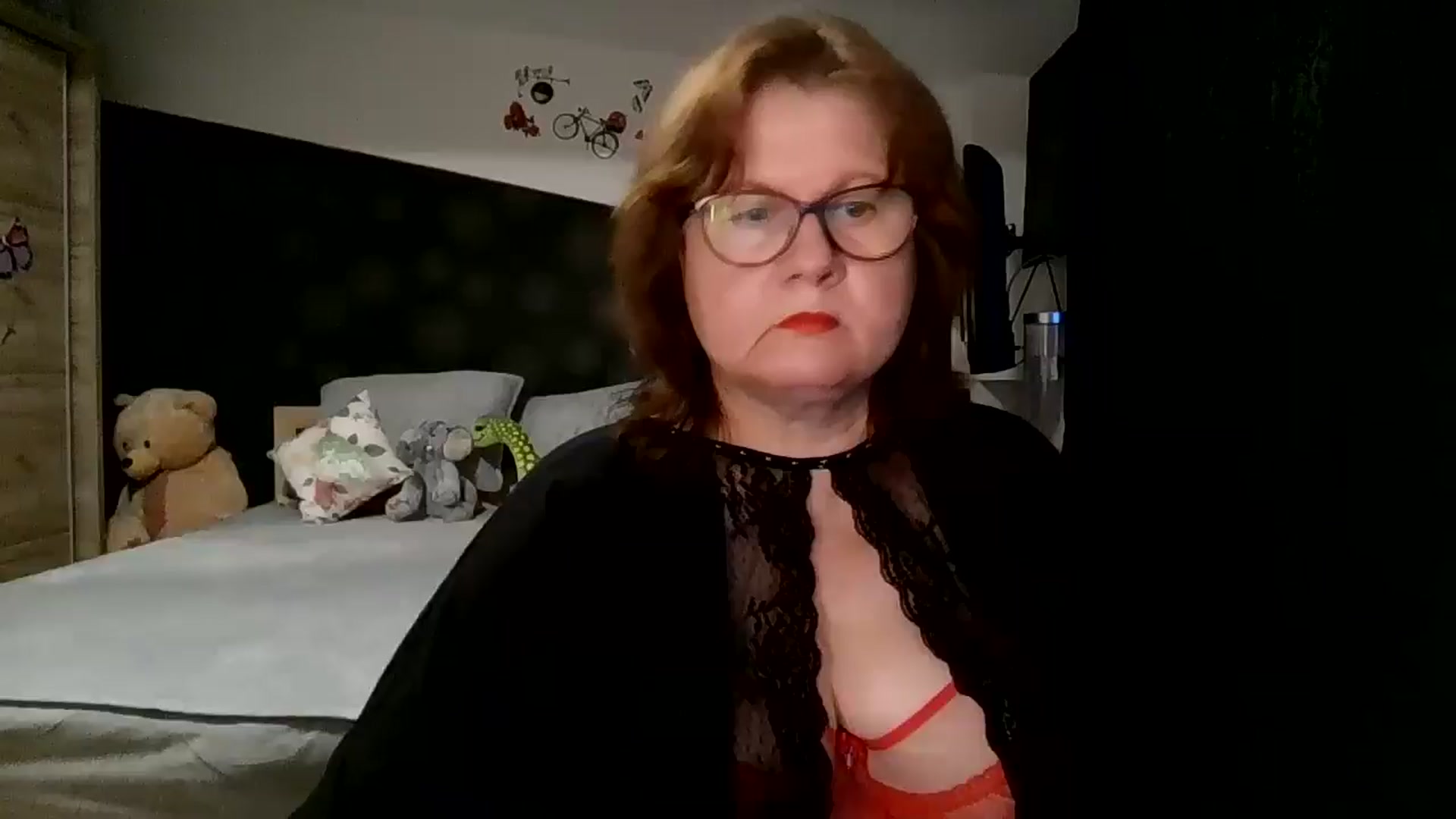 Gallery image thumbnail from autumnlove's myfreecams stream on, 10/25/2025, 15:41 image 2 of 20
