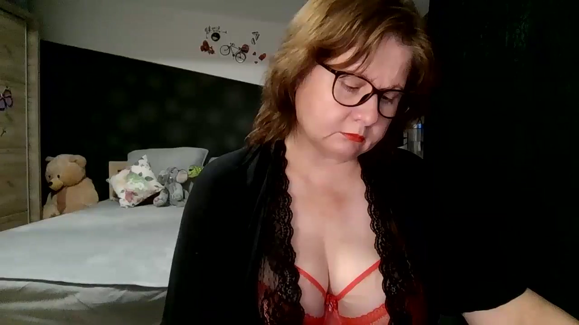 Gallery image thumbnail from autumnlove's myfreecams stream on, 10/25/2025, 15:41 image 5 of 20