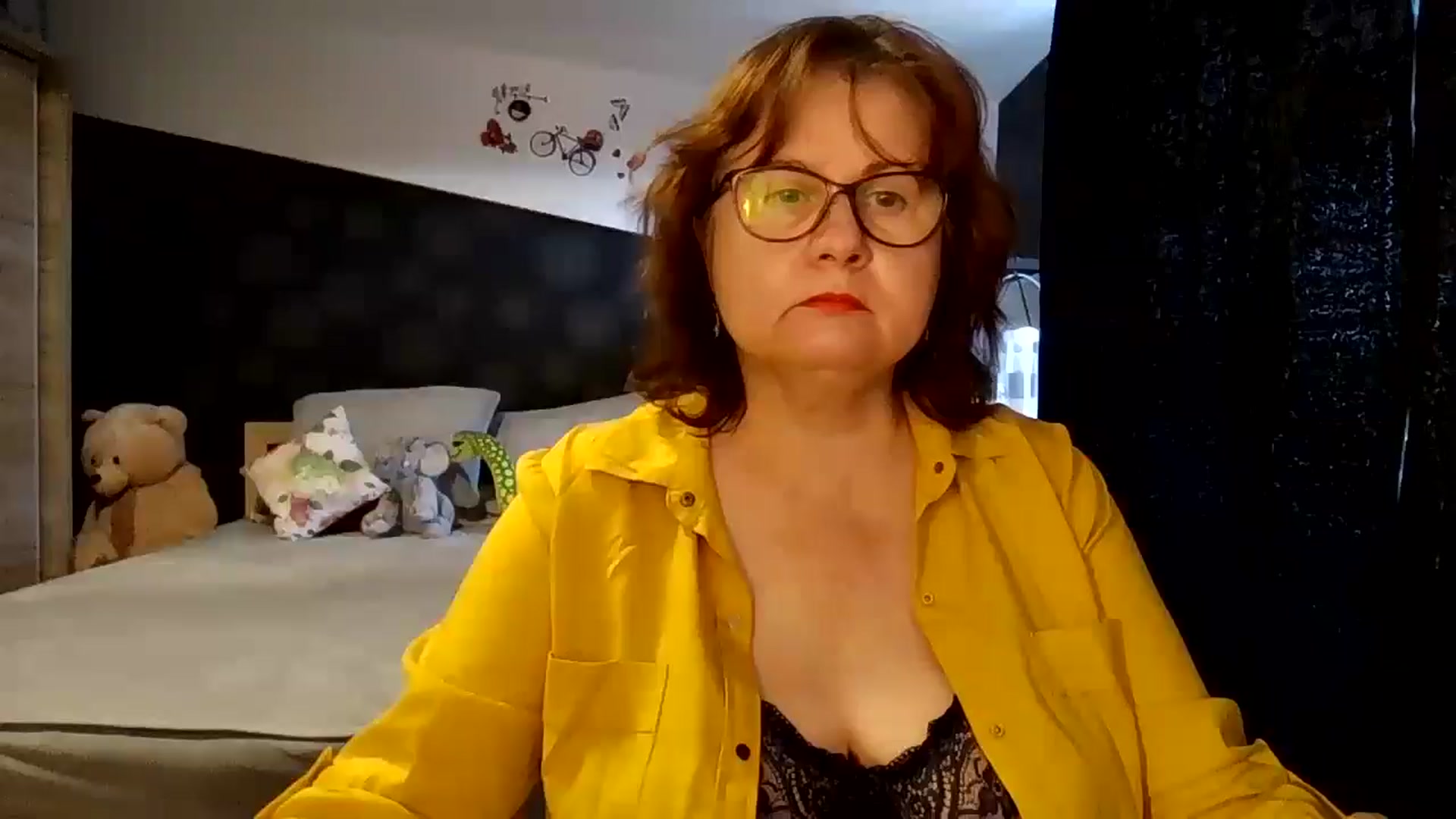 Gallery image thumbnail from autumnlove's myfreecams stream on, 10/26/2025, 13:13 image 1 of 20