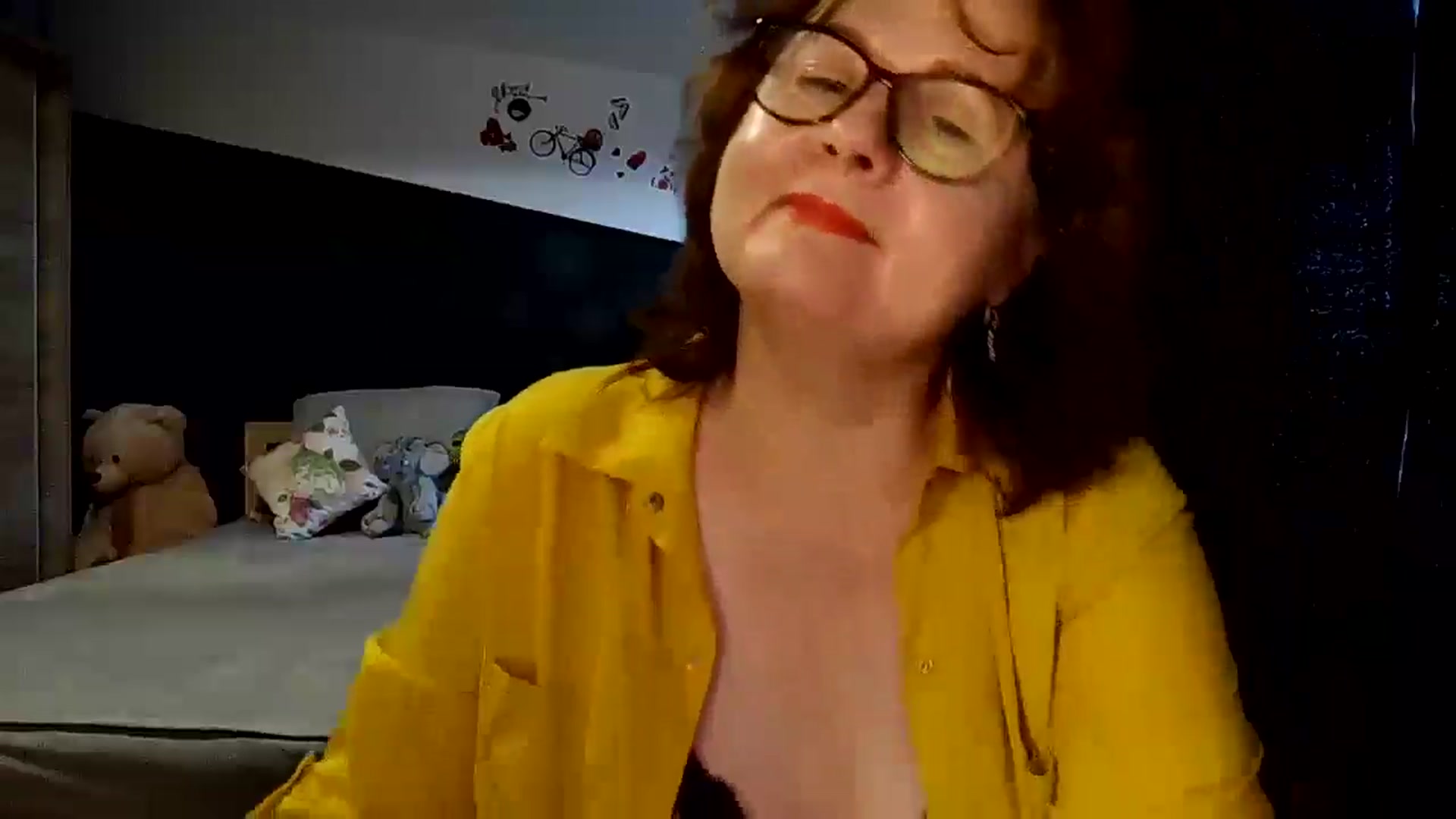 Gallery image thumbnail from autumnlove's myfreecams stream on, 10/26/2025, 13:13 image 12 of 20