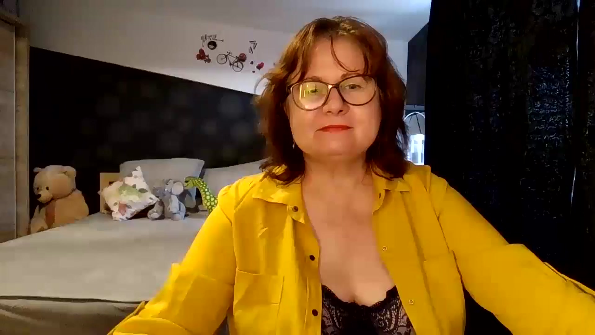 Gallery image thumbnail from autumnlove's myfreecams stream on, 10/26/2025, 13:13 image 16 of 20