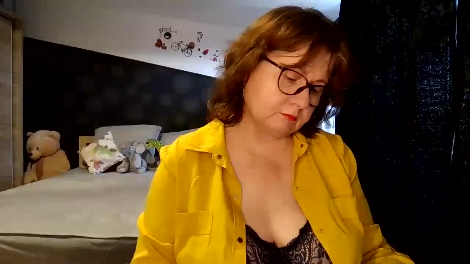 Gallery image thumbnail from autumnlove's myfreecams stream on, 10/26/2025, 13:13 image 2 of 20