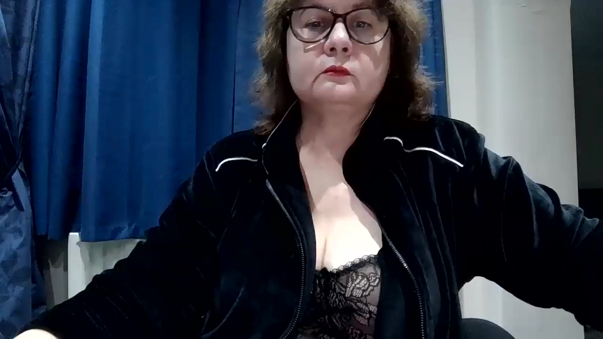 Gallery image thumbnail from autumnlove's myfreecams stream on, 11/23/2025, 16:18 image 12 of 20