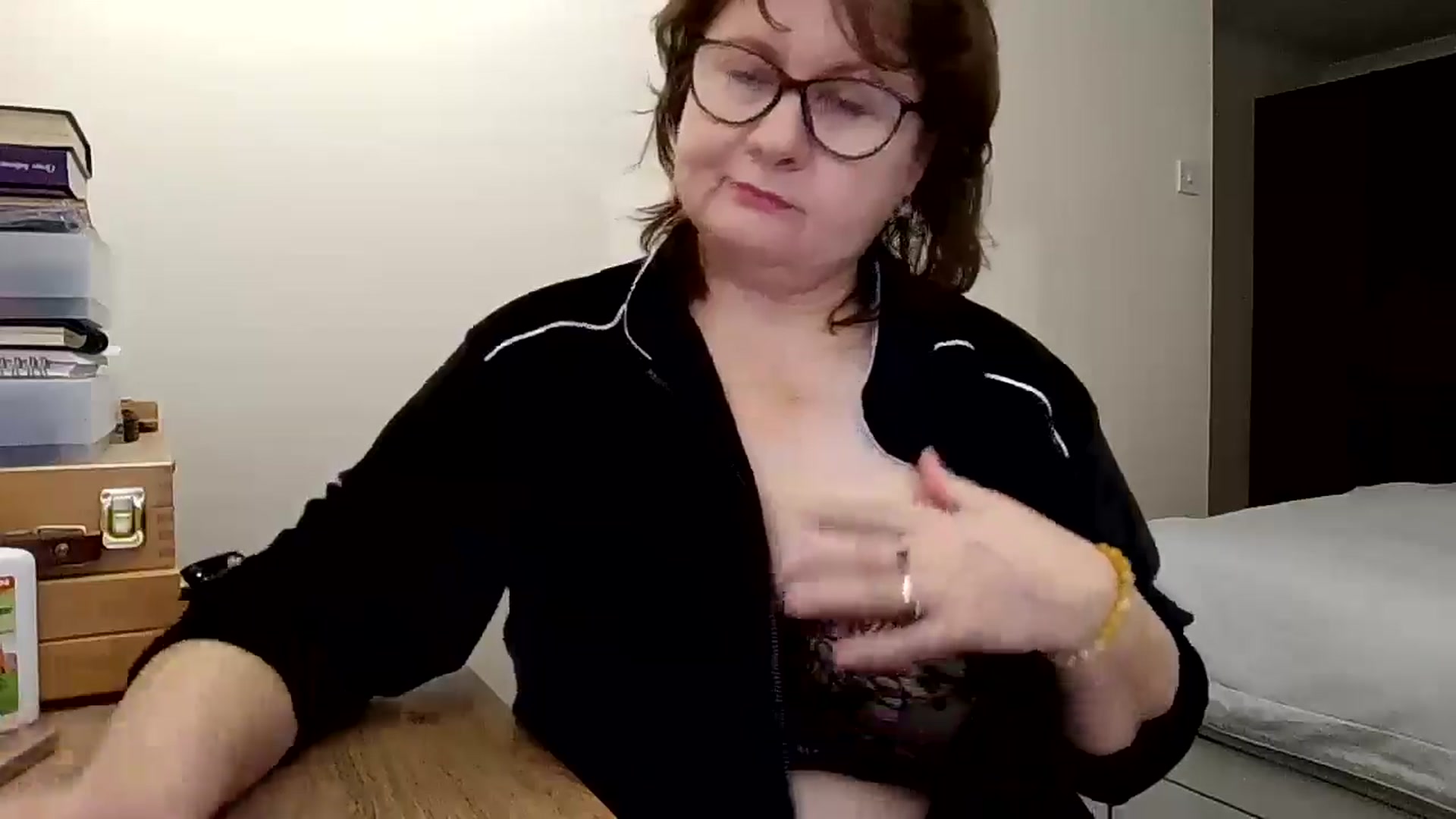 Gallery image thumbnail from autumnlove's myfreecams stream on, 12/04/2025, 14:28 image 8 of 20