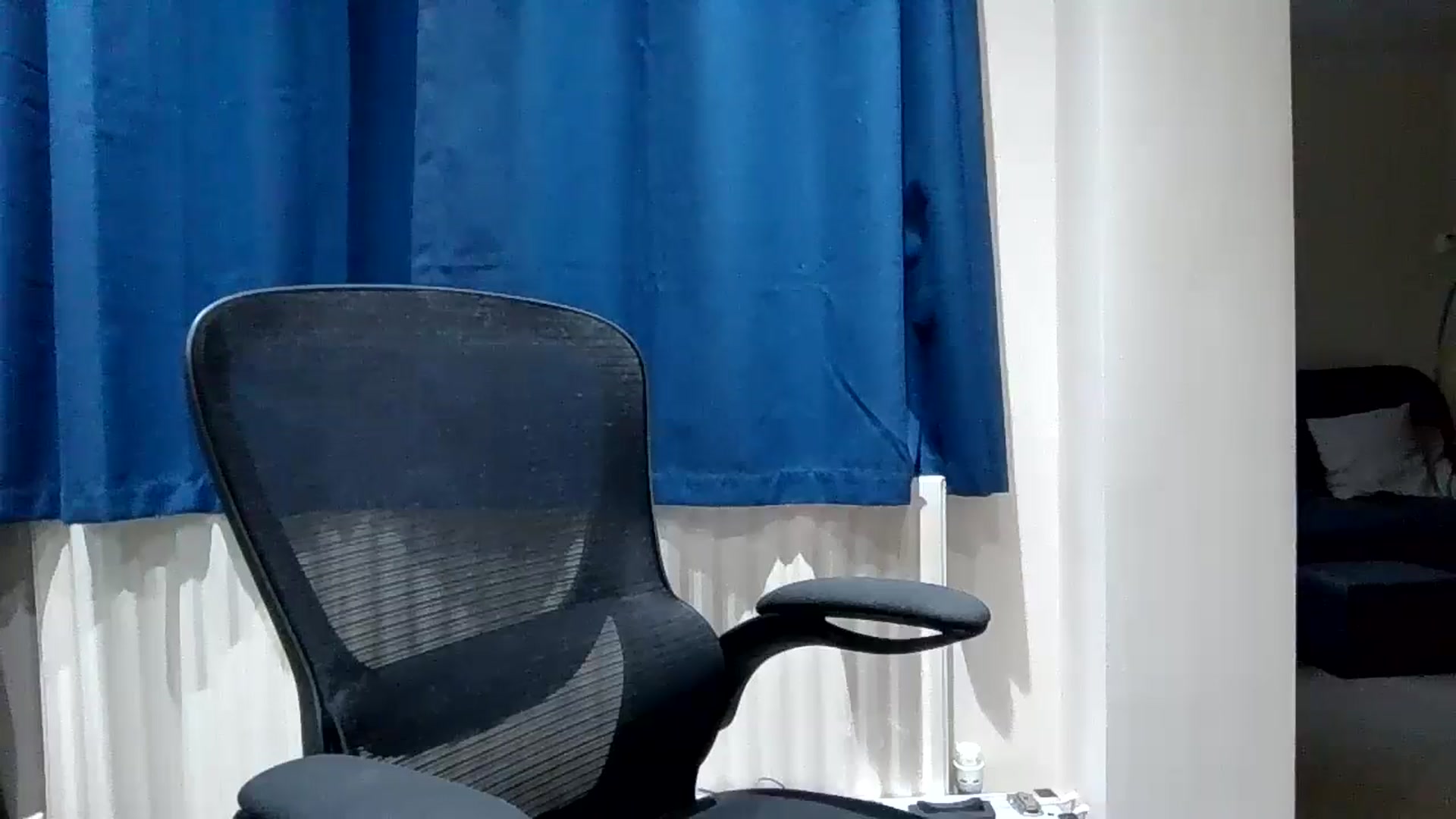 Gallery image thumbnail from autumnlove's myfreecams stream on, 12/07/2025, 16:31 image 2 of 20