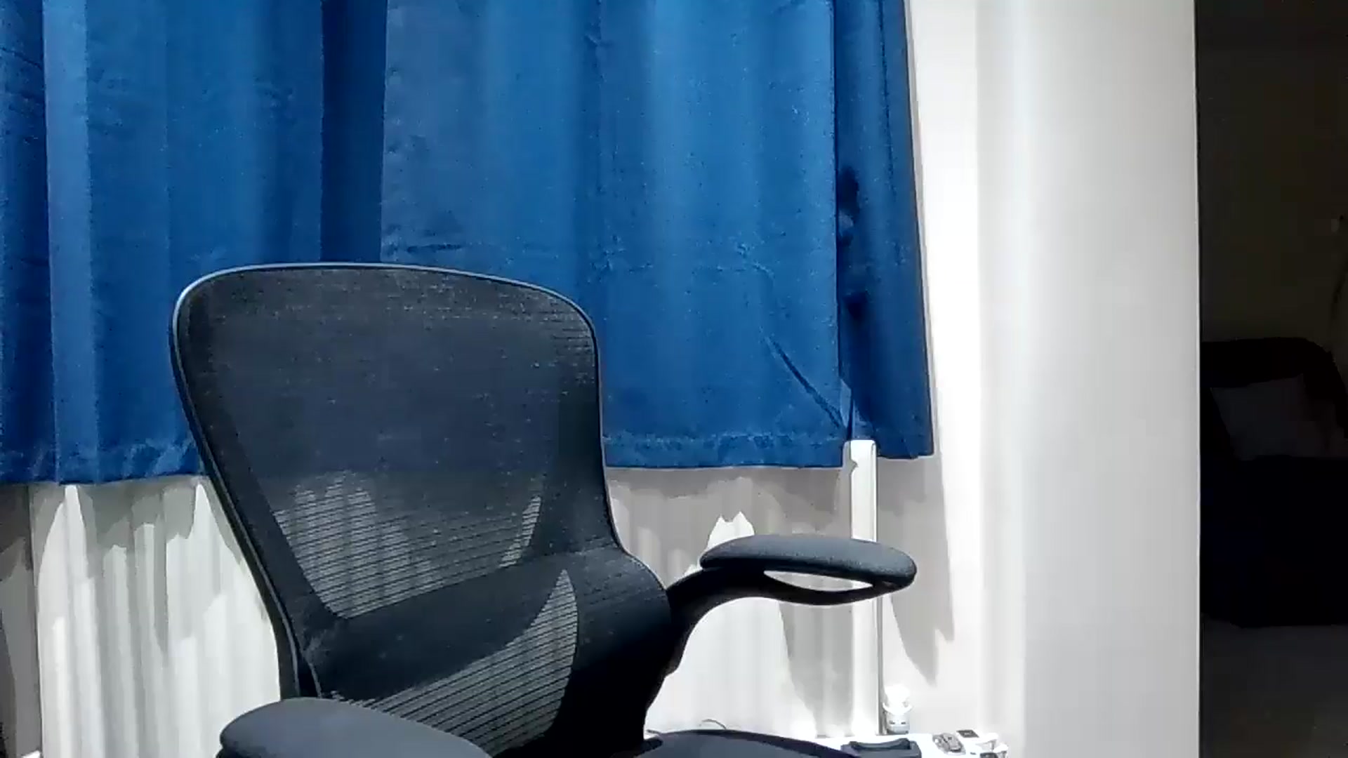Gallery image thumbnail from autumnlove's myfreecams stream on, 12/07/2025, 16:31 image 10 of 20