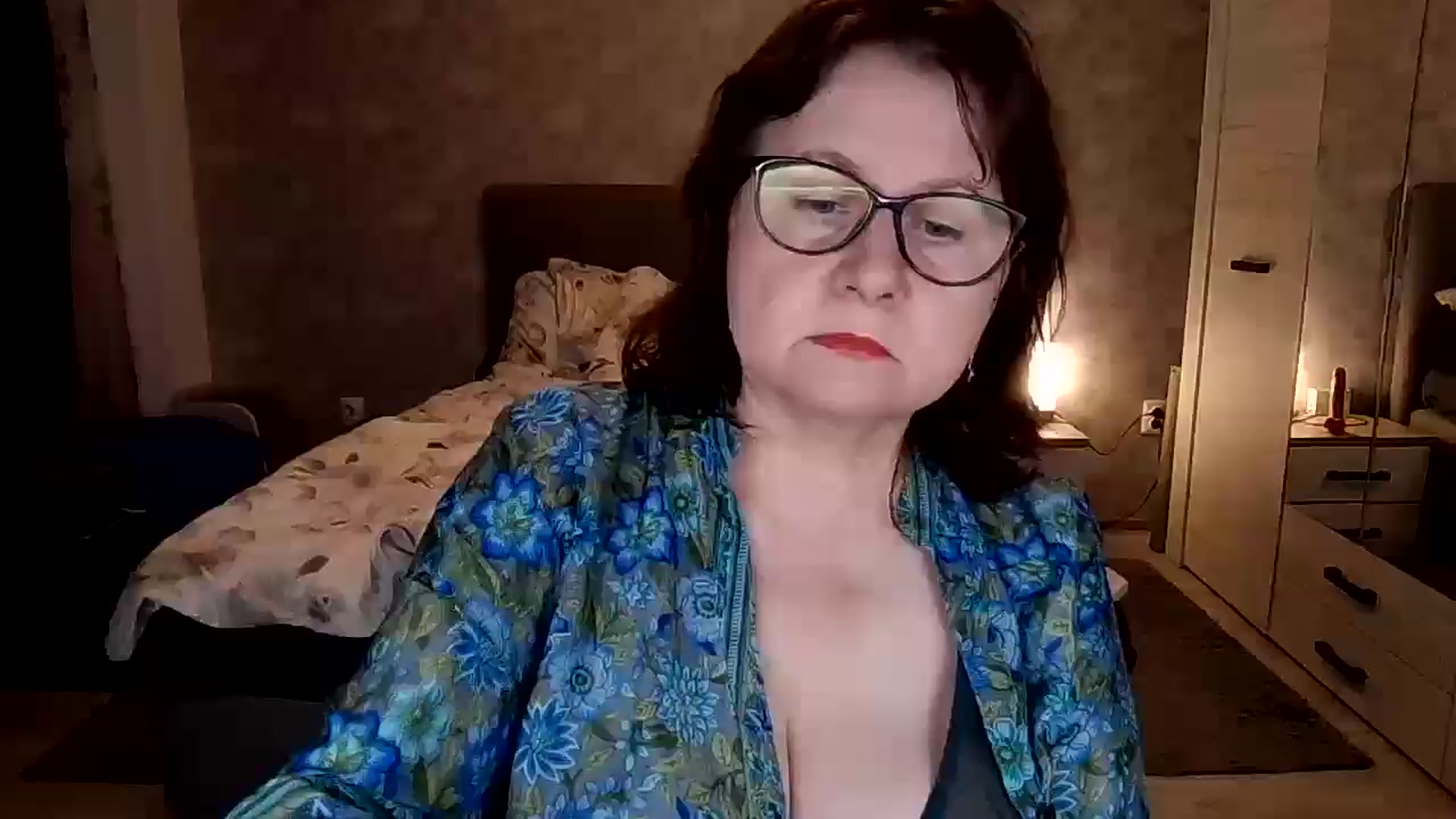 Gallery image thumbnail from autumnlove's myfreecams stream on, 04/17/2026, 16:39 image 8 of 20