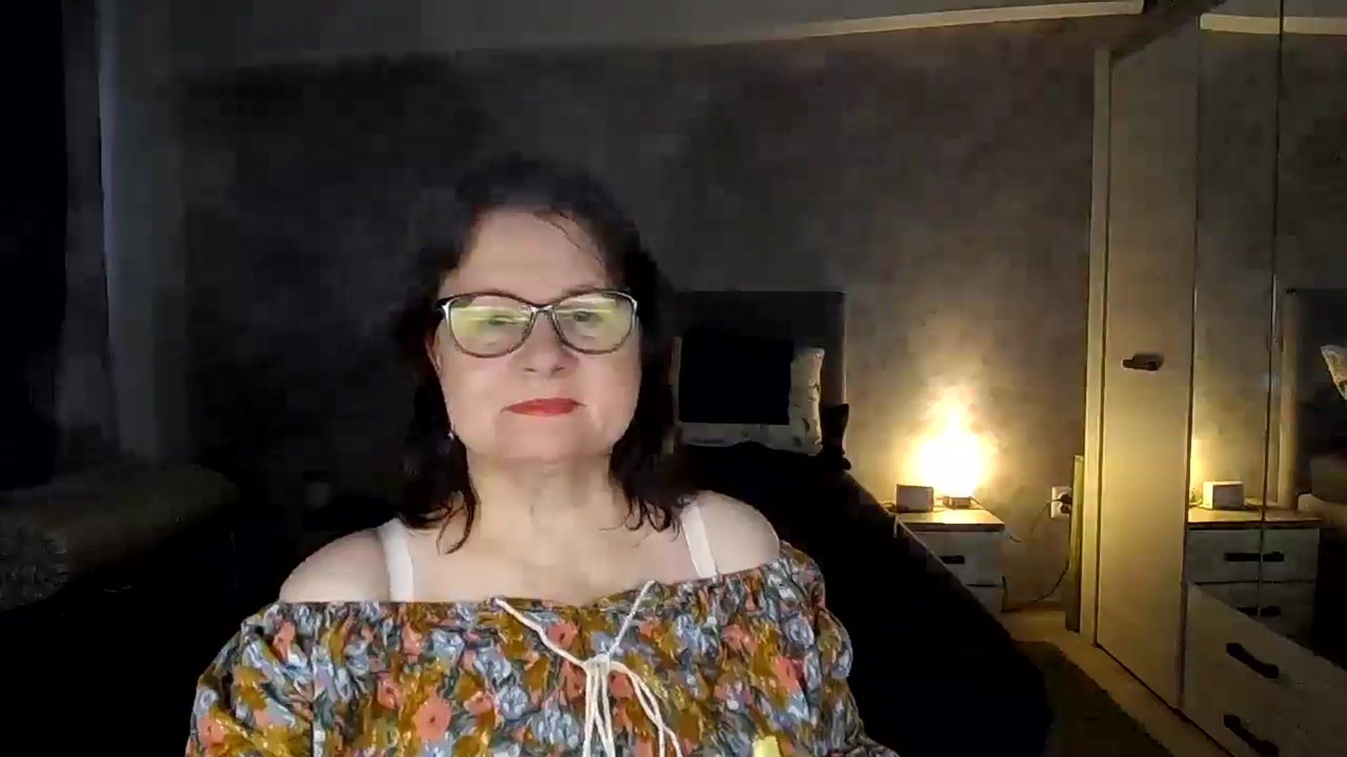 Gallery image thumbnail from autumnlove's myfreecams stream on, 04/18/2026, 14:44 image 5 of 20