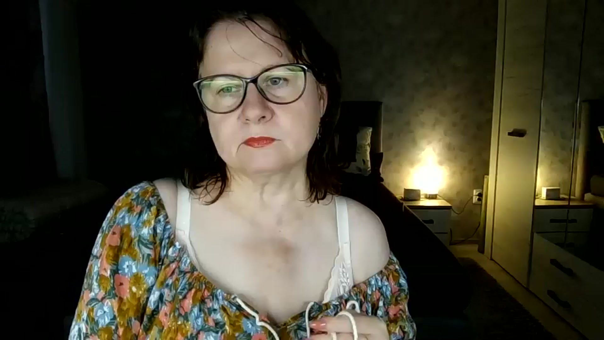 Gallery image thumbnail from autumnlove's myfreecams stream on, 04/18/2026, 14:44 image 13 of 20