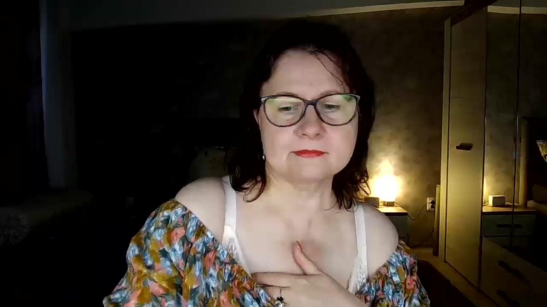 Gallery image thumbnail from autumnlove's myfreecams stream on, 04/18/2026, 14:44 image 8 of 20