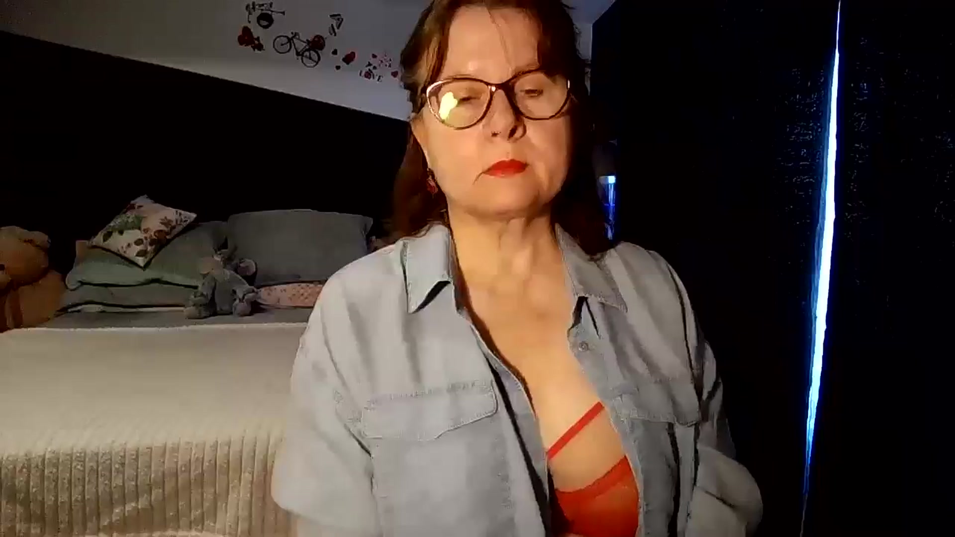 Gallery image thumbnail from autumnlove's myfreecams stream on, 05/04/2026, 15:32 image 5 of 20