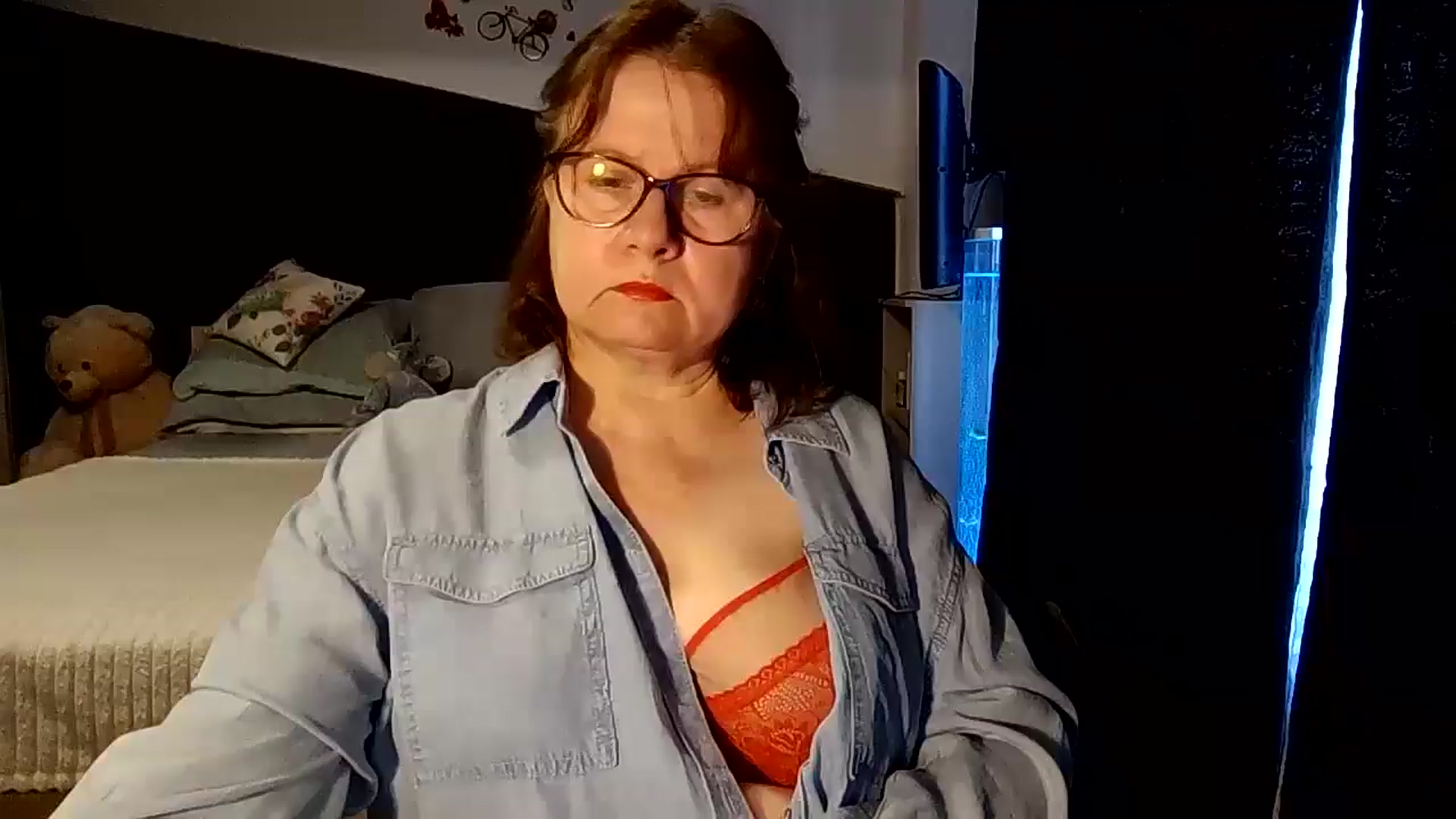 Gallery image thumbnail from autumnlove's myfreecams stream on, 05/04/2026, 16:07 image 1 of 20
