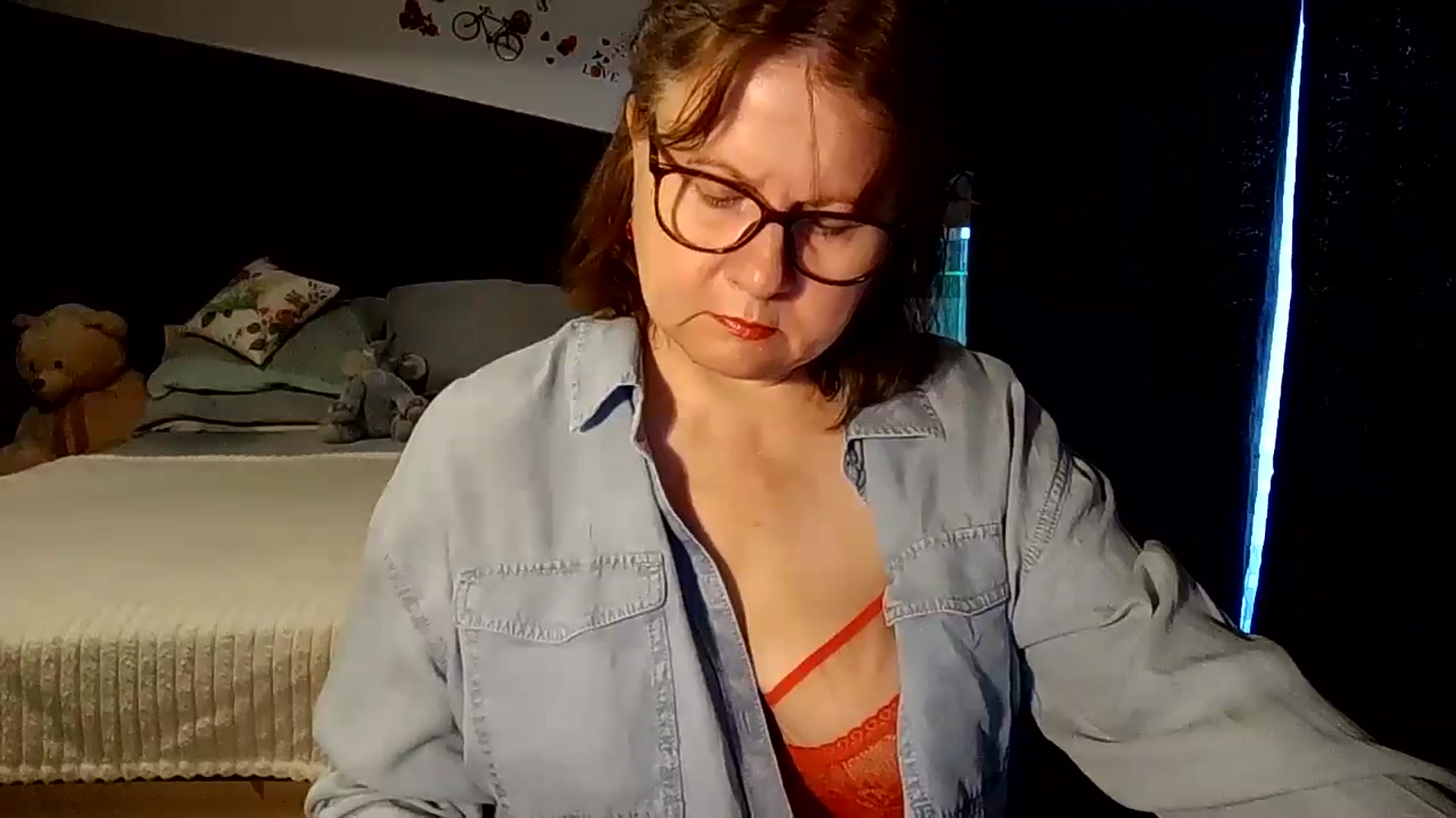 Gallery image thumbnail from autumnlove's myfreecams stream on, 05/04/2026, 16:07 image 6 of 20