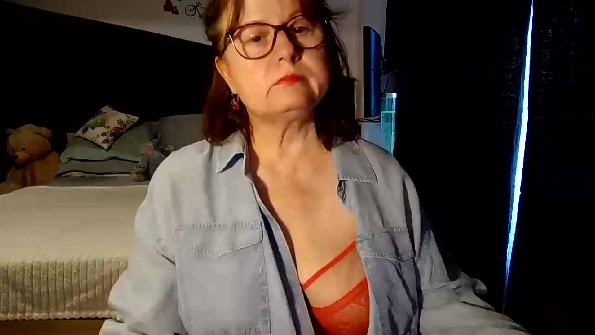 Gallery image thumbnail from autumnlove's myfreecams stream on, 05/04/2026, 16:07 image 3 of 20