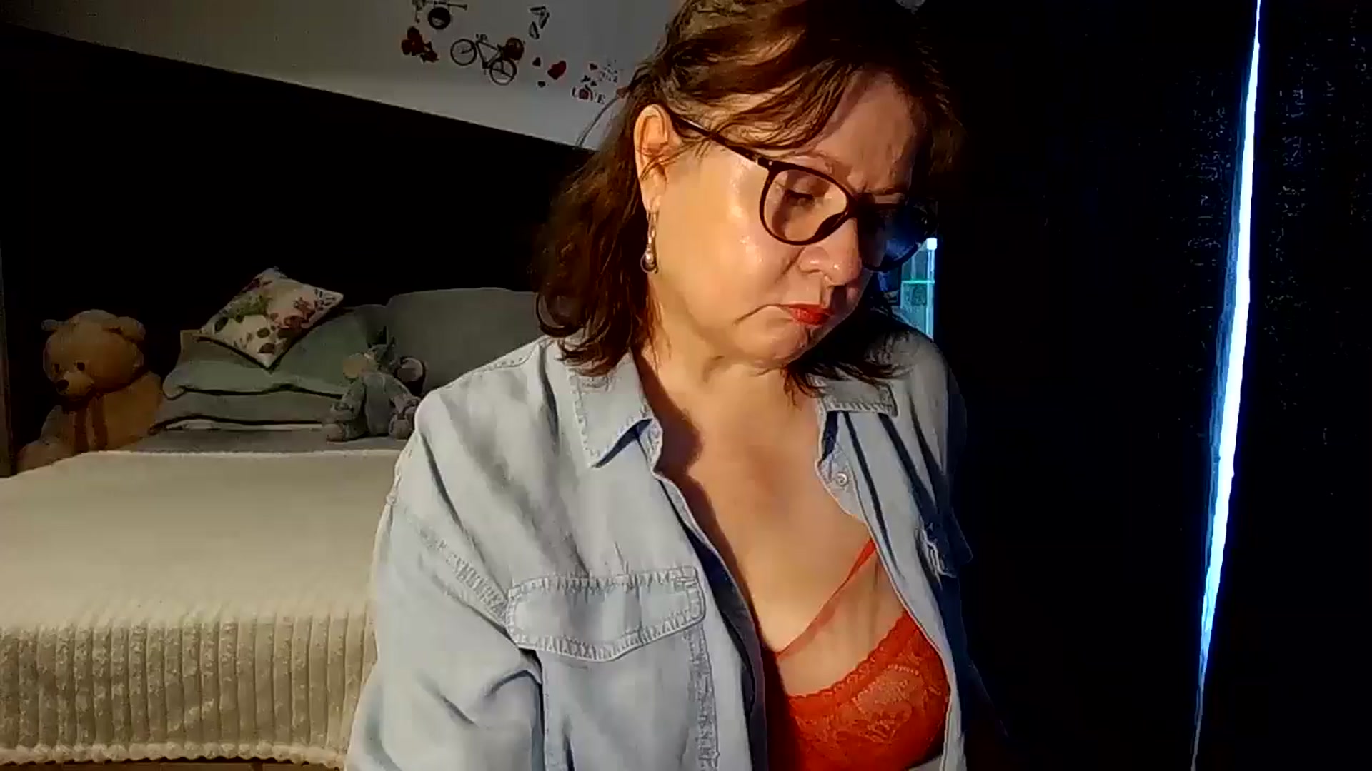 Gallery image thumbnail from autumnlove's myfreecams stream on, 05/05/2026, 15:18 image 18 of 20