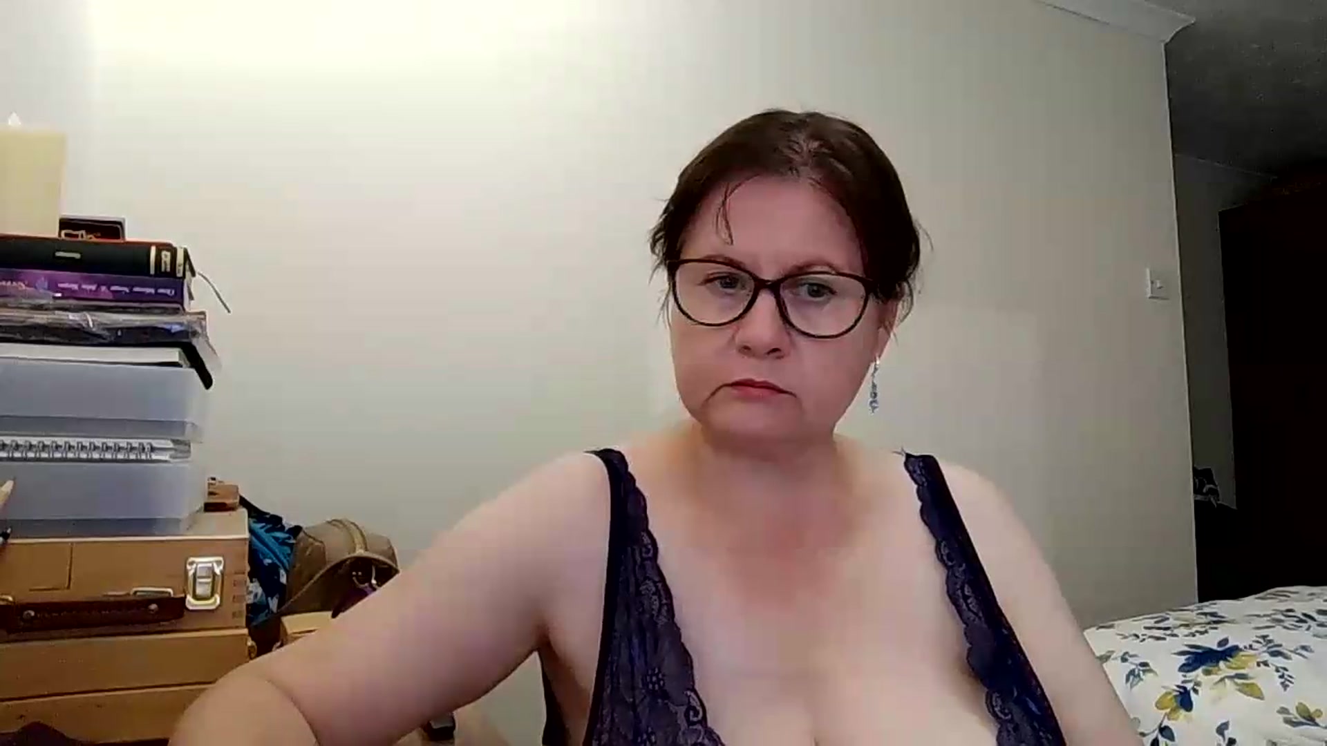 Gallery image thumbnail from autumnlove's myfreecams stream on, 05/27/2026, 18:39 image 3 of 20