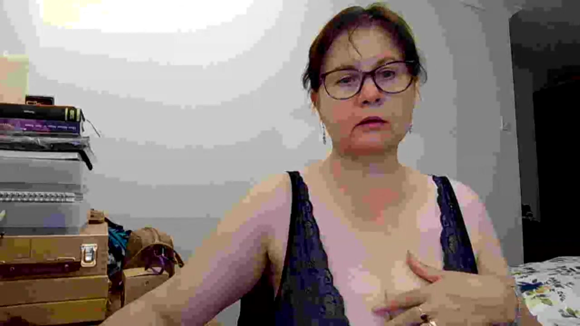 Gallery image thumbnail from autumnlove's myfreecams stream on, 05/27/2026, 18:39 image 8 of 20