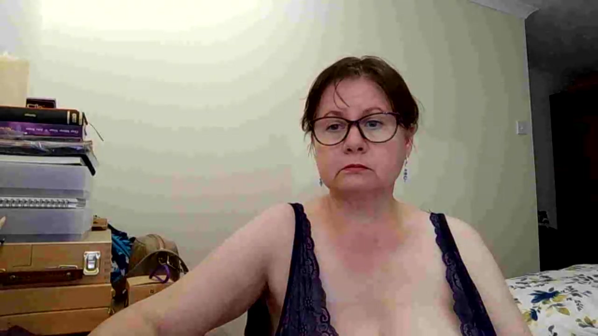 Gallery image thumbnail from autumnlove's myfreecams stream on, 05/27/2026, 18:39 image 6 of 20