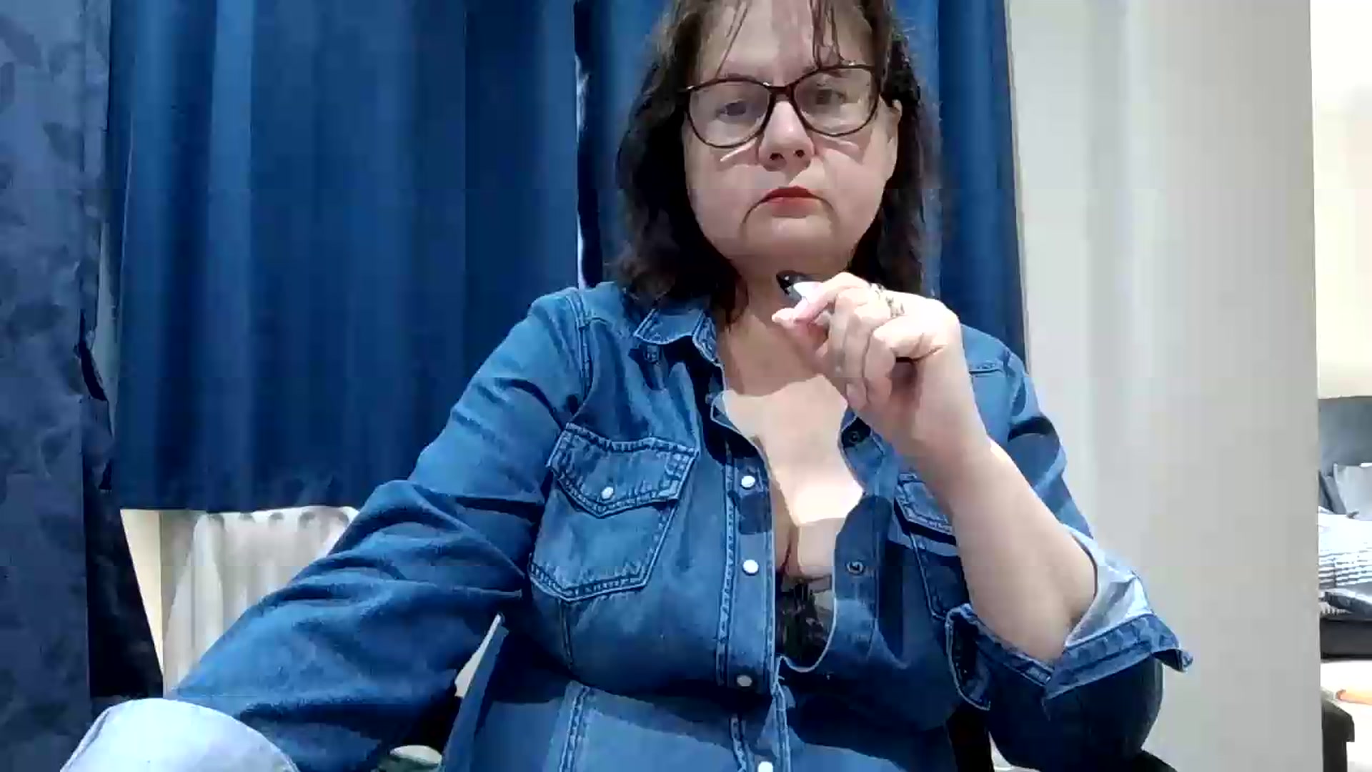 Gallery image thumbnail from autumnlove's myfreecams stream on, 05/31/2026, 13:37 image 15 of 20