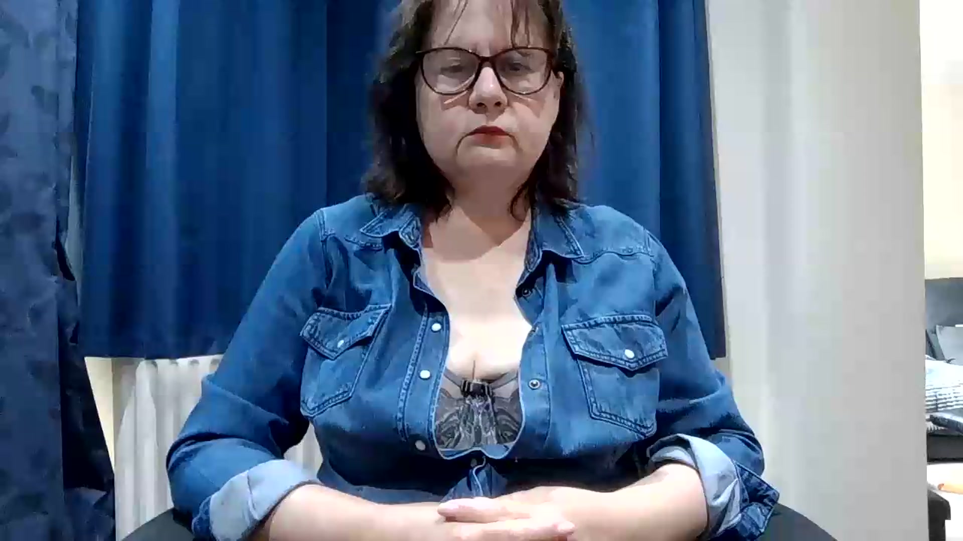 Gallery image thumbnail from autumnlove's myfreecams stream on, 05/31/2026, 13:37 image 14 of 20