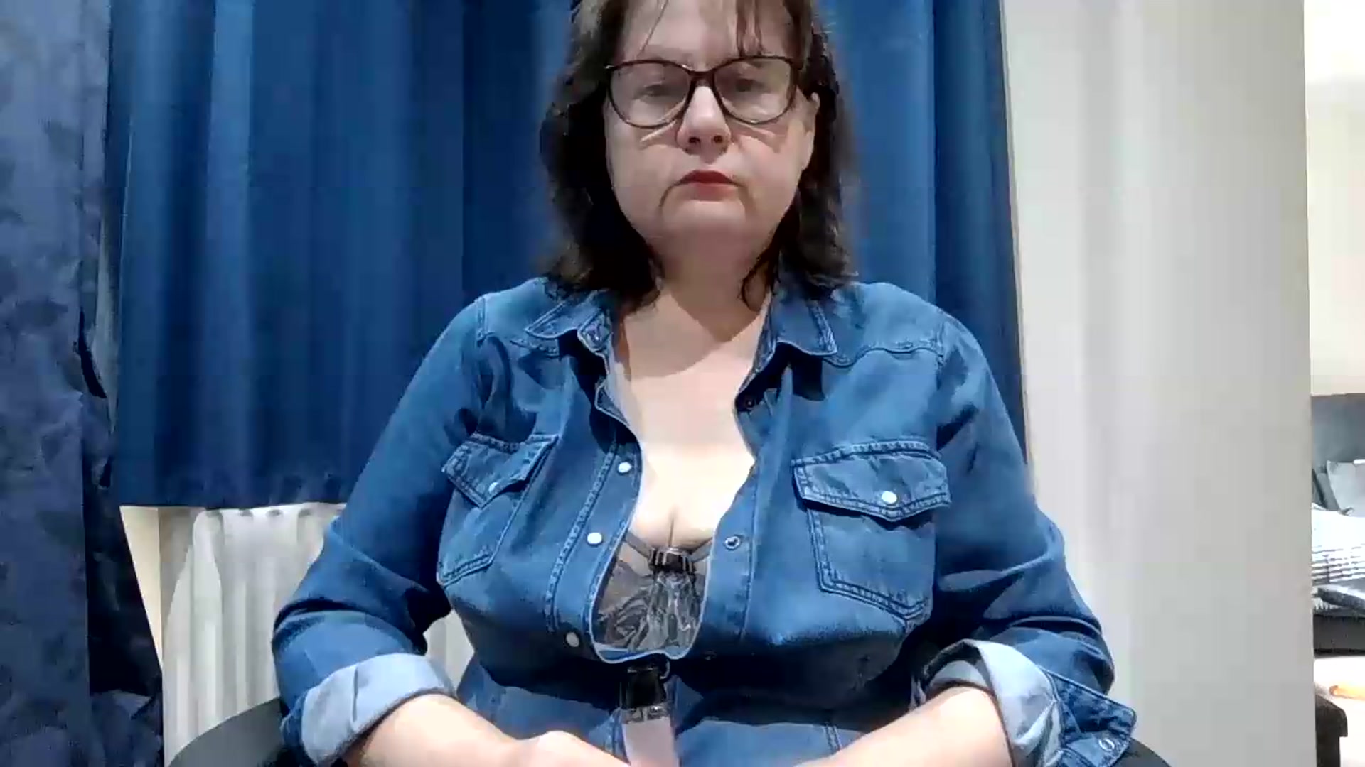 Gallery image thumbnail from autumnlove's myfreecams stream on, 05/31/2026, 13:37 image 13 of 20