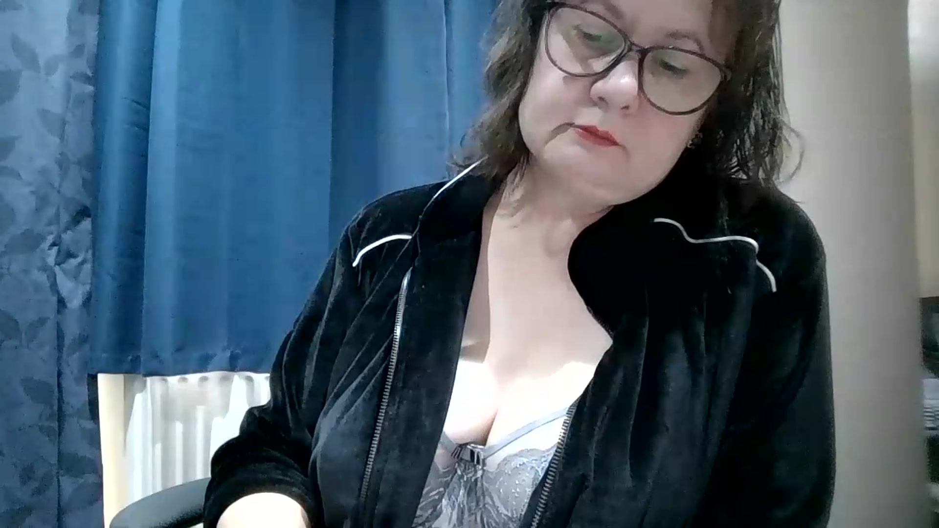 Gallery image thumbnail from autumnlove's myfreecams stream on, 06/08/2026, 13:39 image 3 of 20