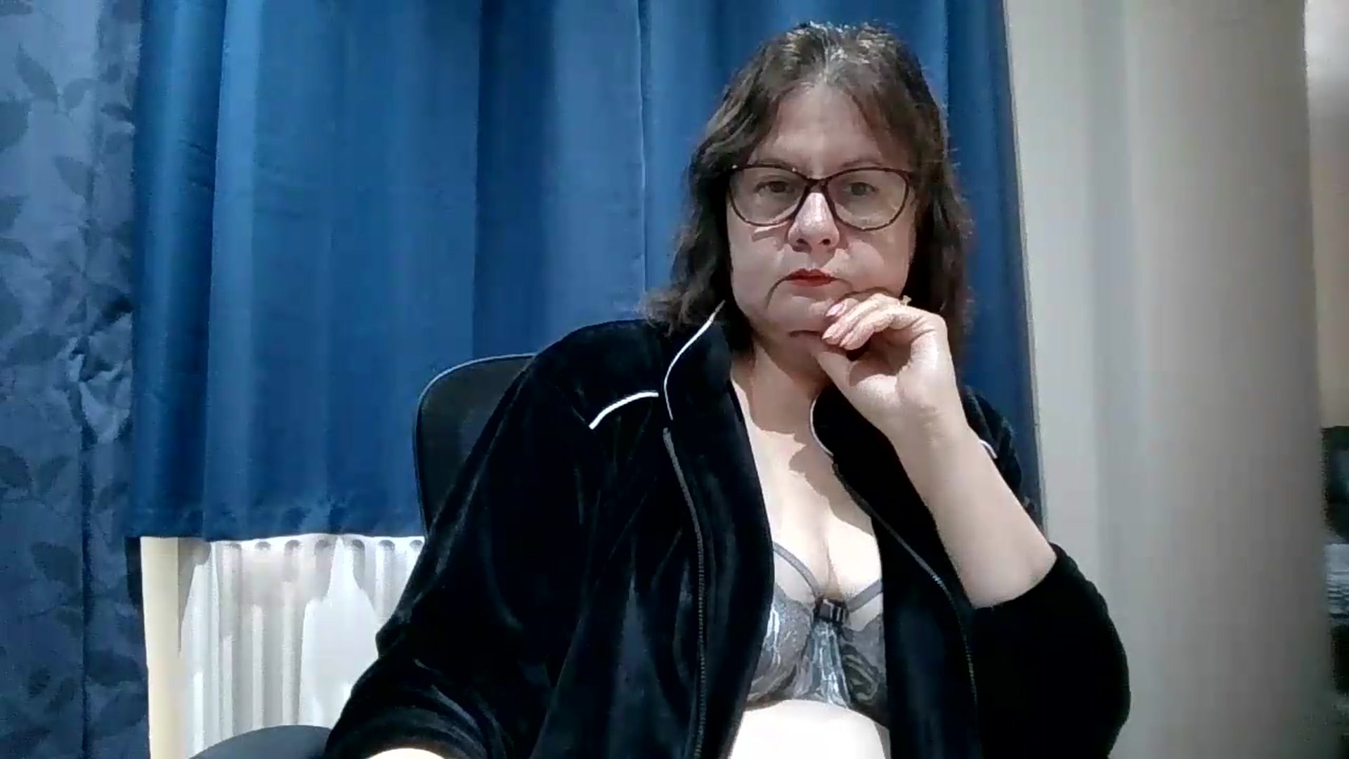 Gallery image thumbnail from autumnlove's myfreecams stream on, 06/08/2026, 13:39 image 14 of 20