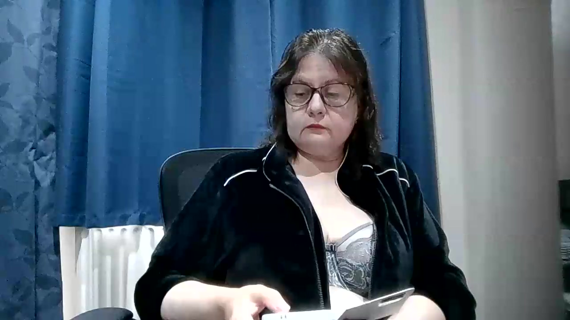 Gallery image thumbnail from autumnlove's myfreecams stream on, 06/08/2026, 13:39 image 6 of 20