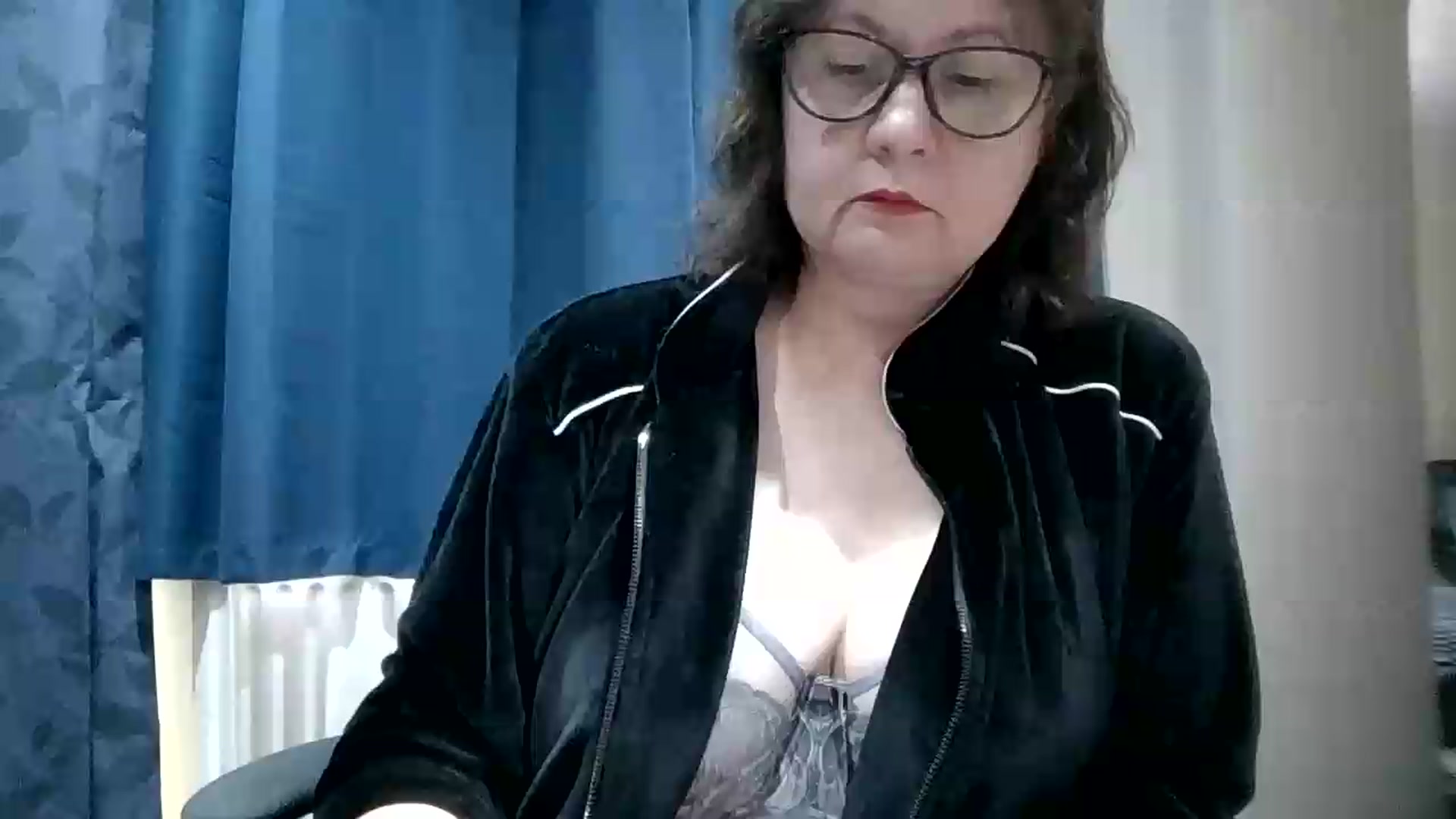 Gallery image thumbnail from autumnlove's myfreecams stream on, 06/08/2026, 13:39 image 16 of 20
