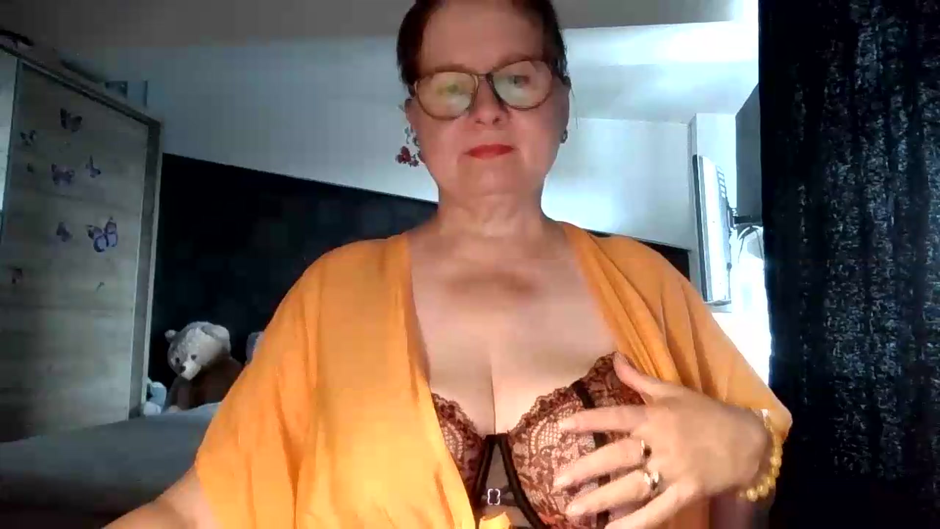 Gallery image thumbnail from autumnlove's myfreecams stream on, 08/06/2026, 10:50 image 6 of 20