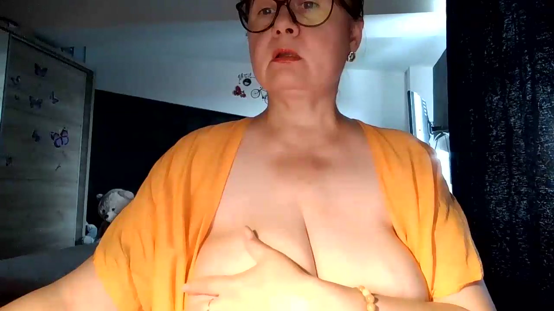 Gallery image thumbnail from autumnlove's myfreecams stream on, 08/06/2026, 10:50 image 16 of 20