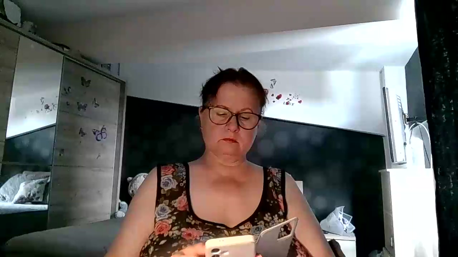 Gallery image thumbnail from autumnlove's myfreecams stream on, 08/12/2026, 11:15 image 6 of 20