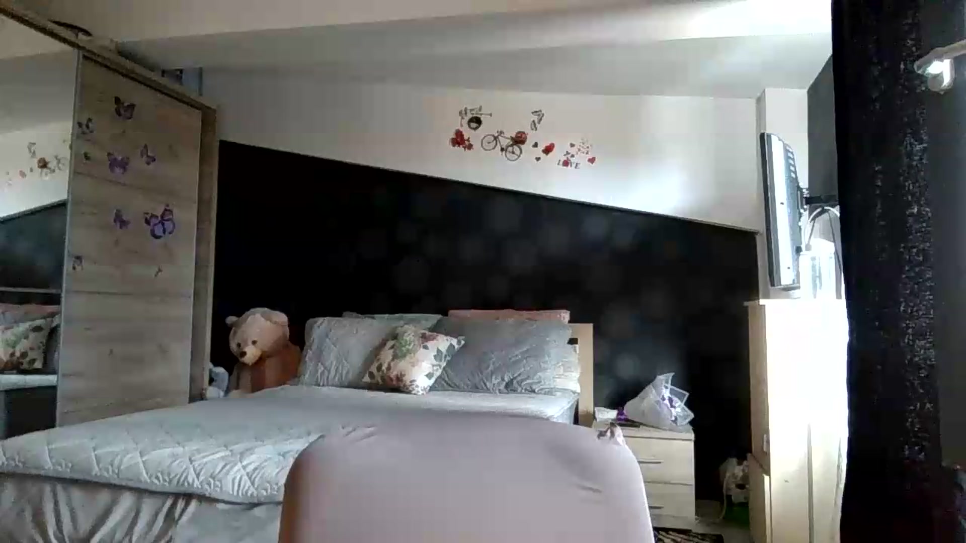 Gallery image thumbnail from autumnlove's myfreecams stream on, 08/18/2026, 13:47 image 11 of 20