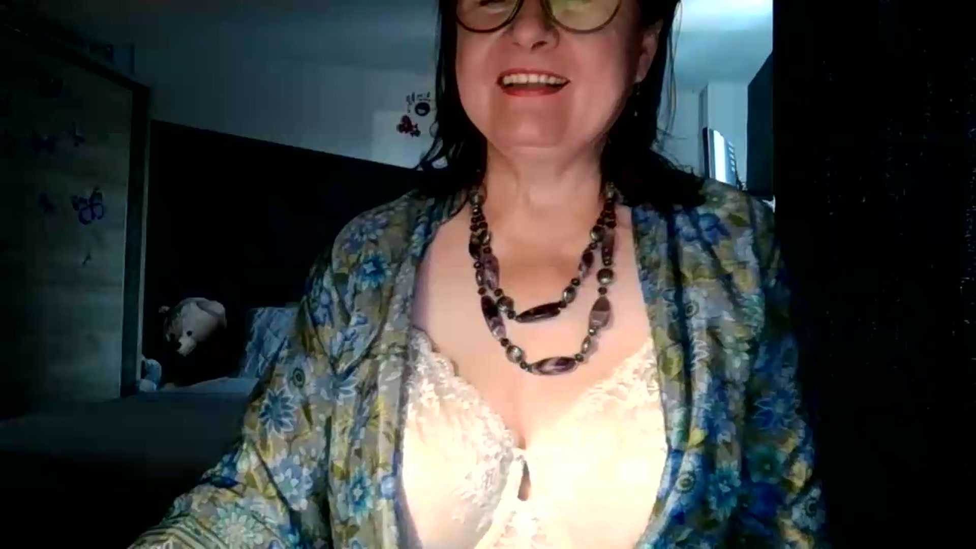 Gallery image thumbnail from autumnlove's myfreecams stream on, 08/21/2026, 13:31 image 6 of 20