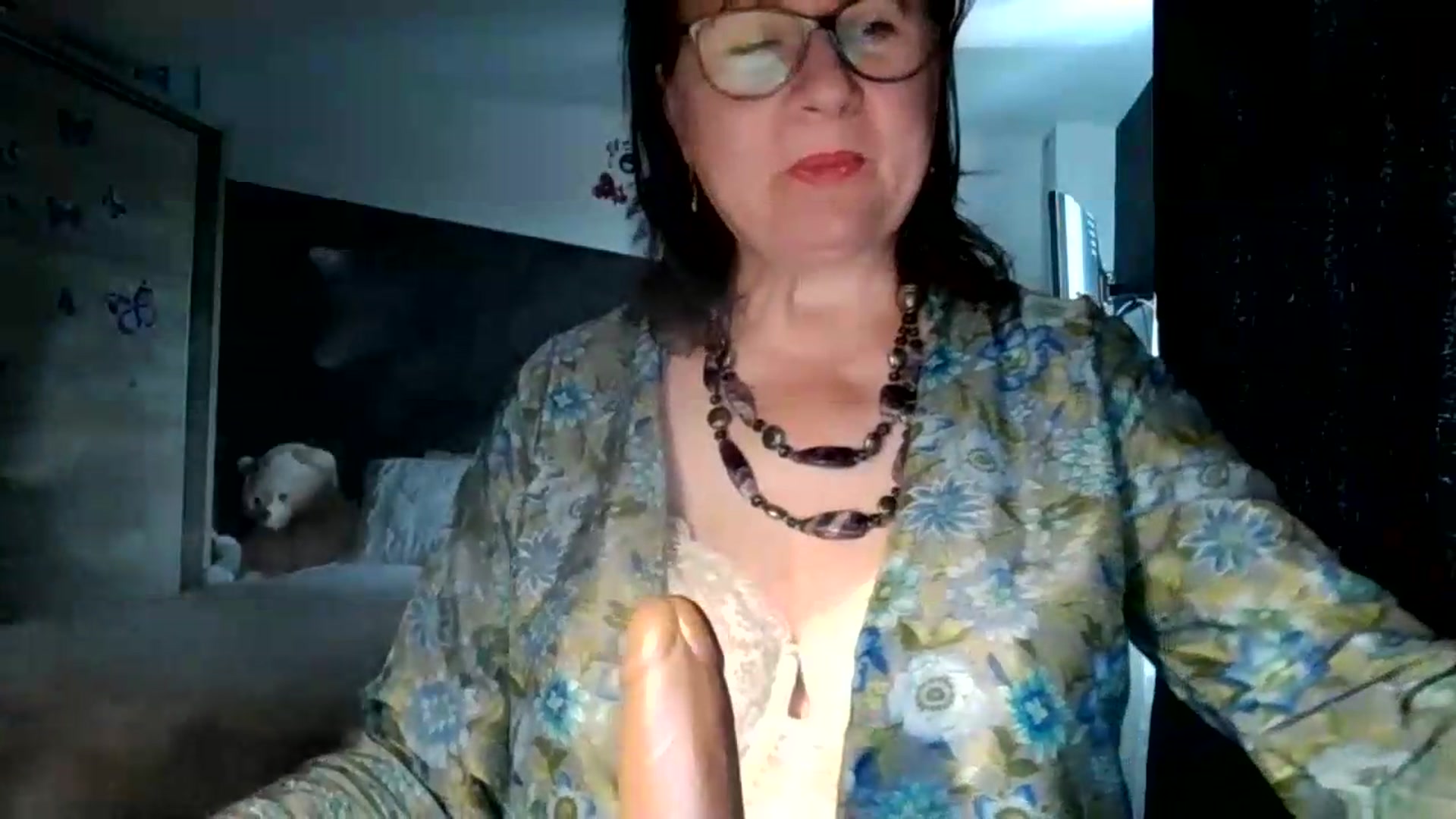 Gallery image thumbnail from autumnlove's myfreecams stream on, 08/21/2026, 13:31 image 9 of 20