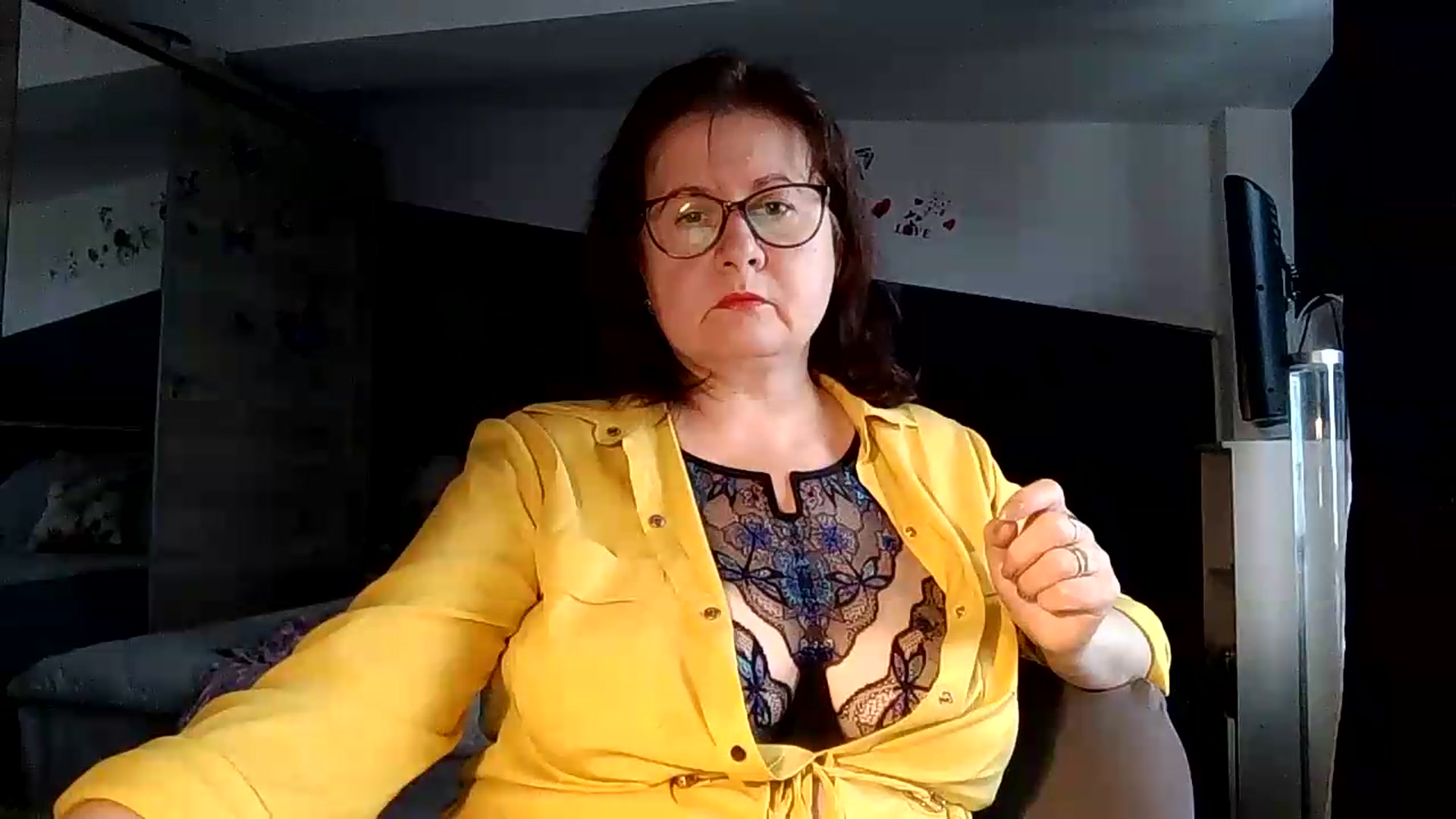 Gallery image thumbnail from autumnlove's myfreecams stream on, 08/26/2026, 18:20 image 16 of 20