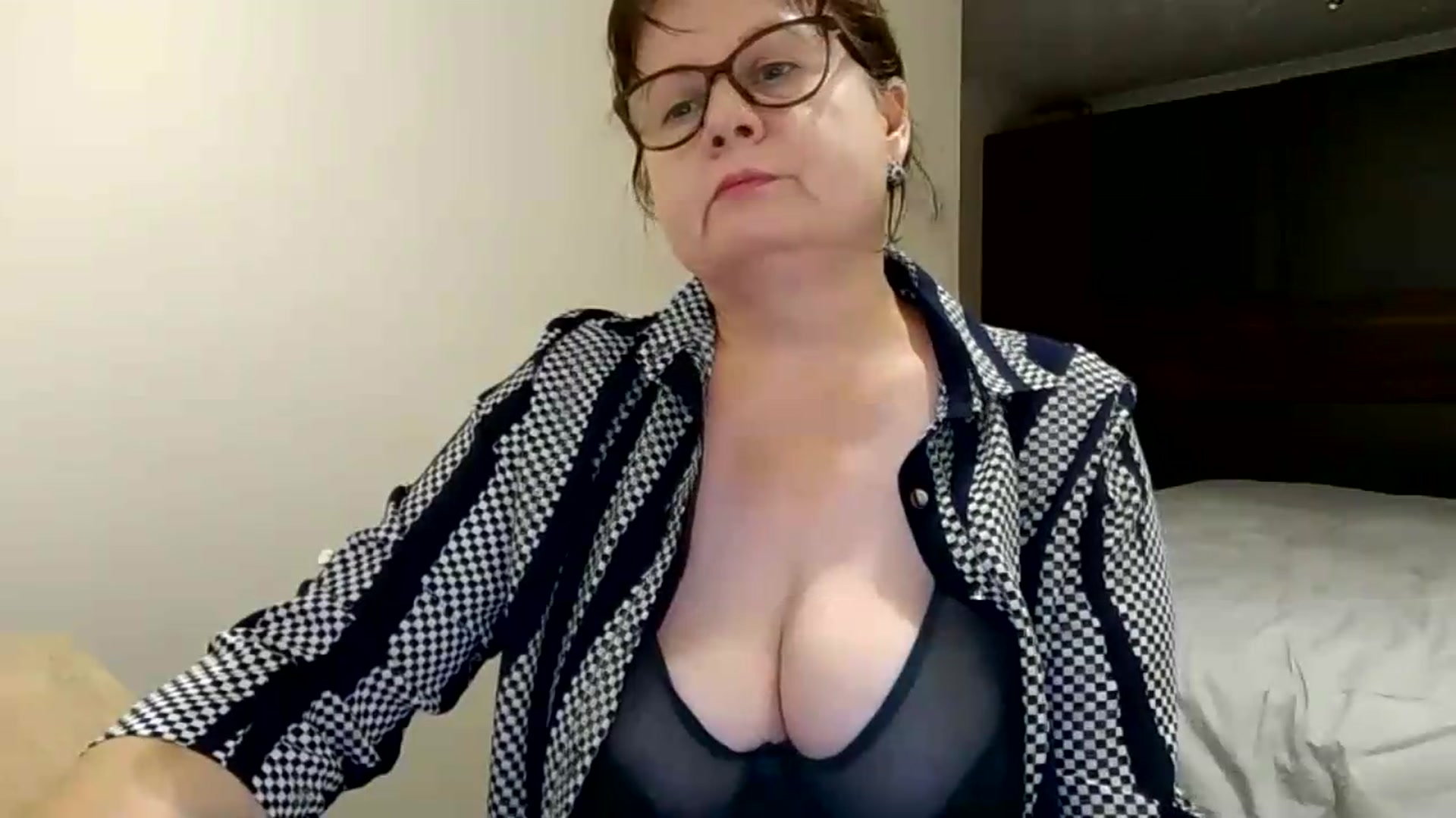 Gallery image thumbnail from autumnlove's myfreecams stream on, 09/25/2026, 16:07 image 19 of 20