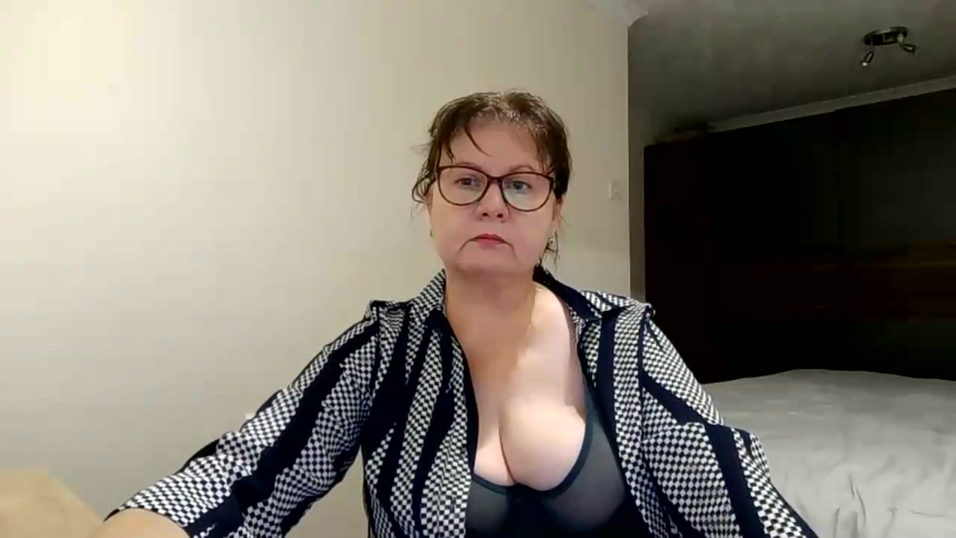 Gallery image thumbnail from autumnlove's myfreecams stream on, 09/25/2026, 16:07 image 16 of 20