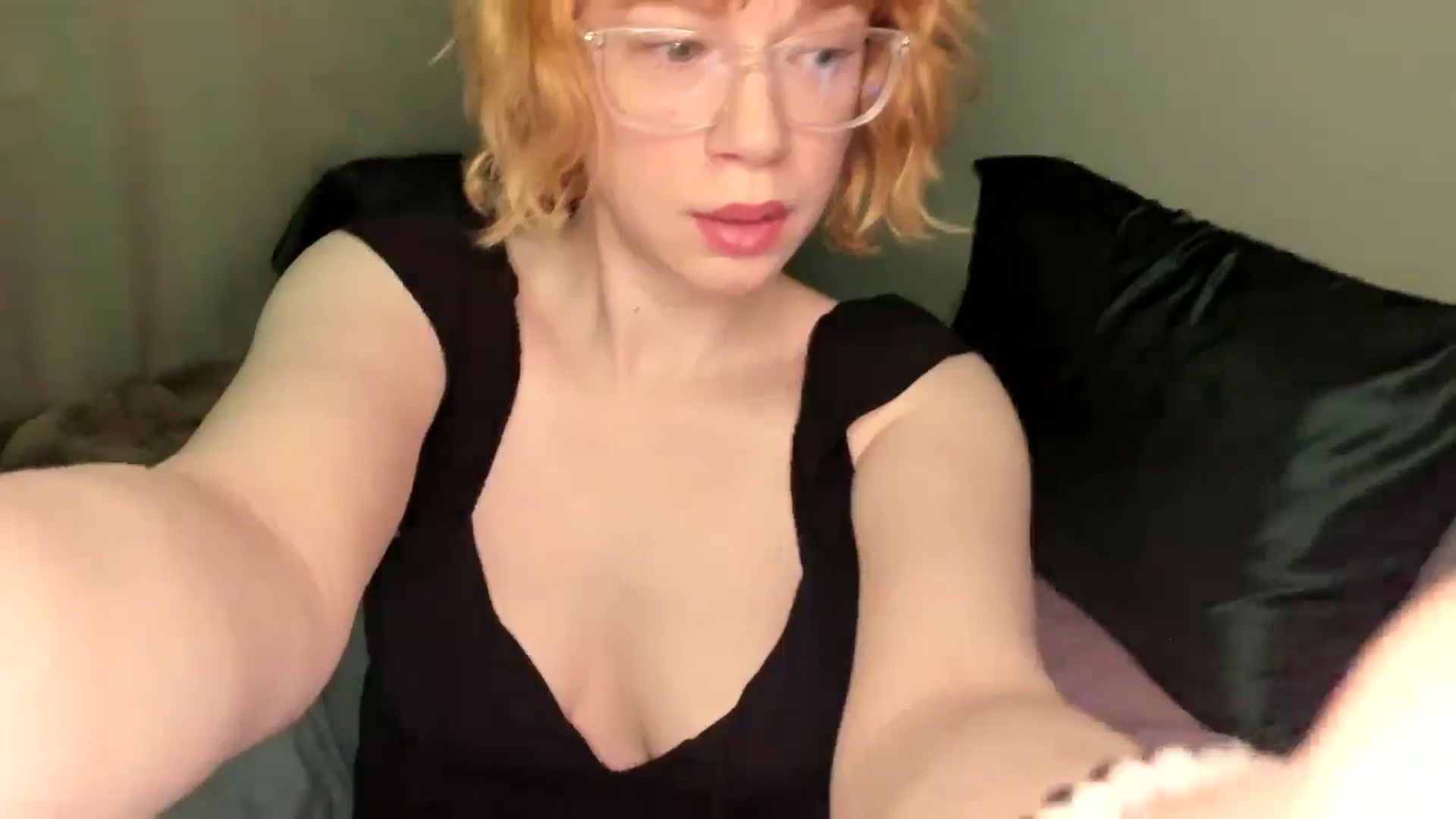 Gallery image thumbnail from ava__green's myfreecams stream on, 10/12/2025, 08:42 image 18 of 20