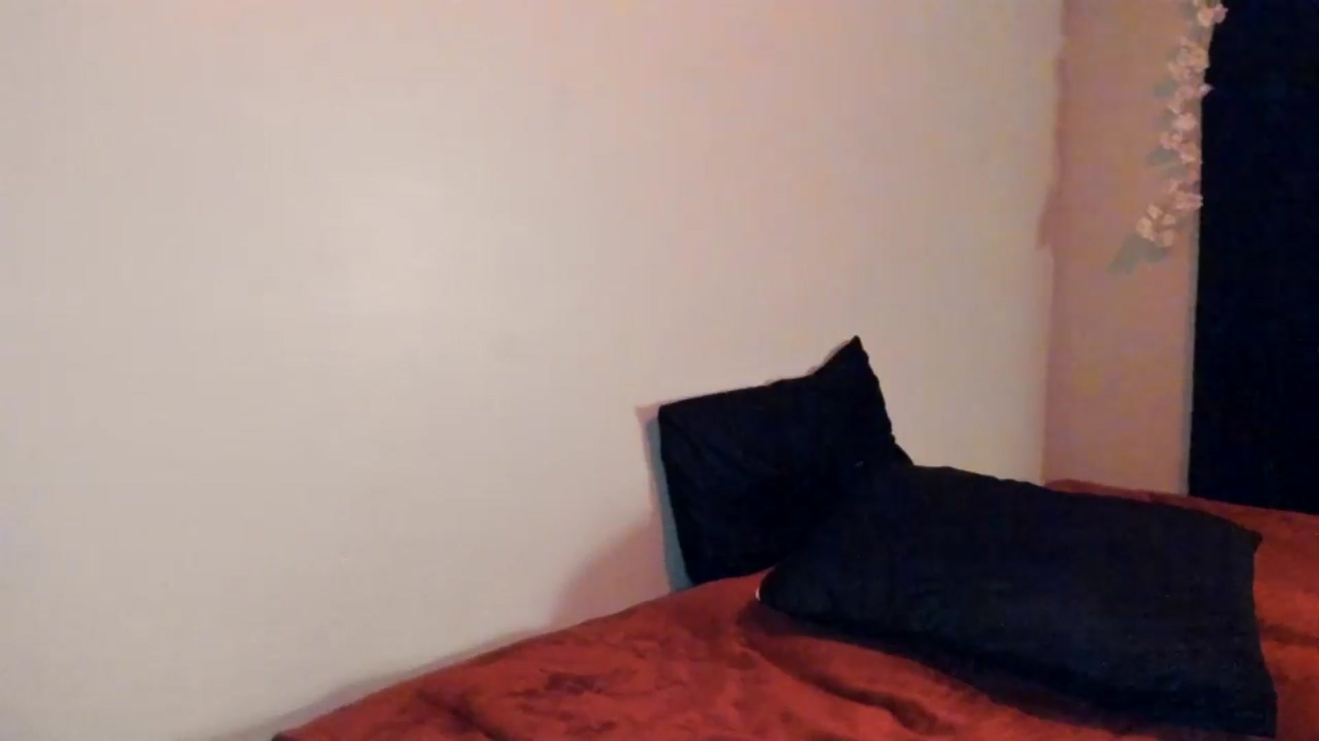 Gallery image thumbnail from ava_x_green's myfreecams stream on, 05/27/2025, 10:44 image 4 of 20