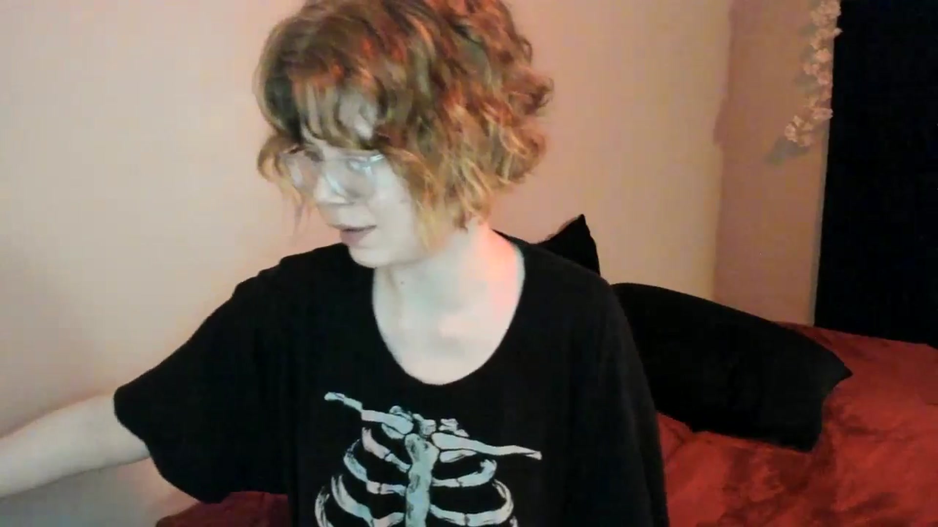Gallery image thumbnail from ava_x_green's myfreecams stream on, 05/27/2025, 11:56 image 19 of 20