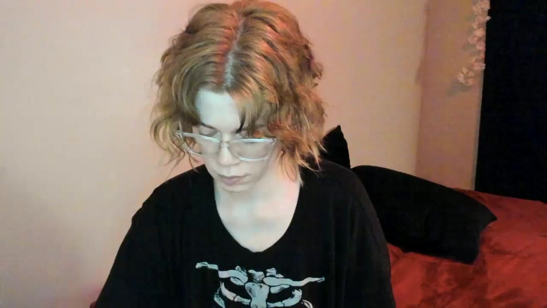 Gallery image thumbnail from ava_x_green's myfreecams stream on, 05/27/2025, 11:56 image 16 of 20