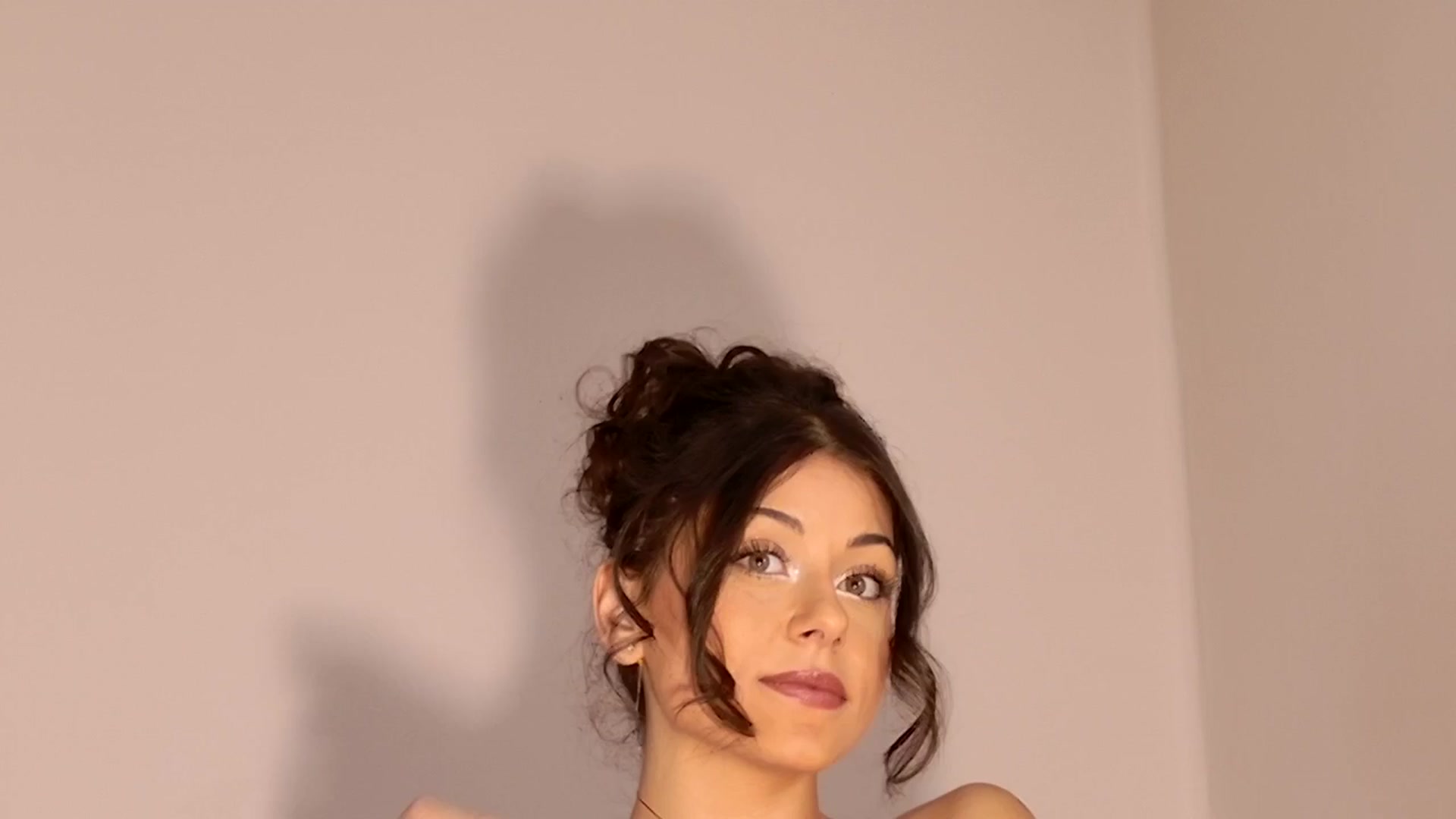Gallery image thumbnail from avababygirl's myfreecams stream on, 02/05/2026, 18:56 image 19 of 20