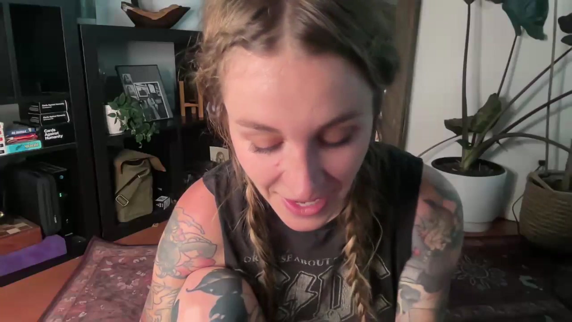 Gallery image thumbnail from avajane's myfreecams stream on, 07/08/2023, 04:34 image 6 of 20